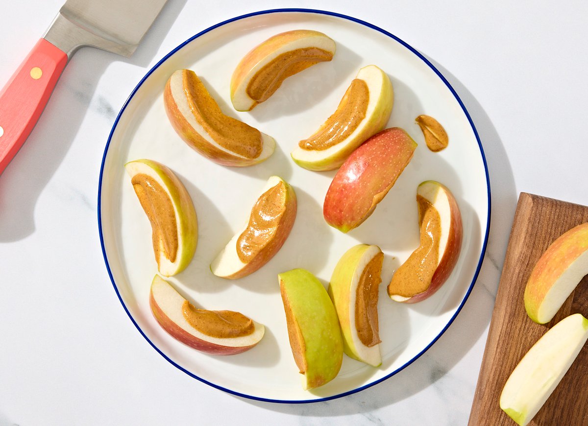 Apples + Peanut Butter Snacks