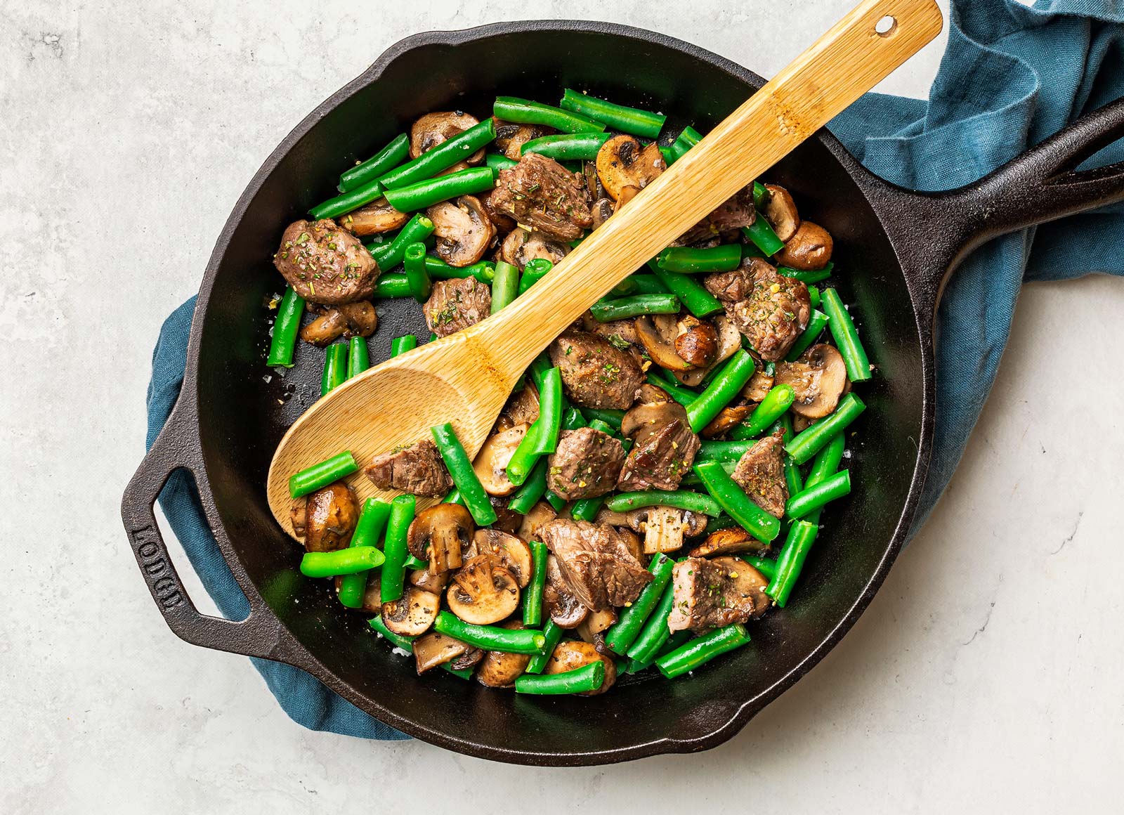 Garlic Sirloin Beef Tips with Mushrooms + Green Beans