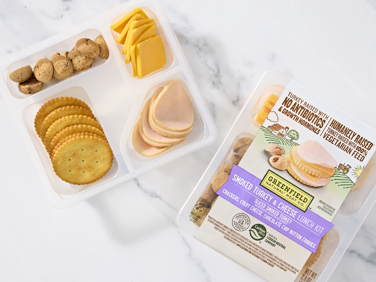 Smoked Turkey and Cheese Lunch Kit 1 of 2