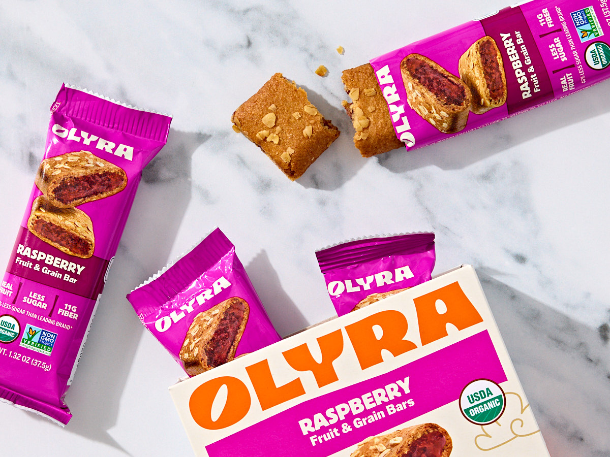 Organic Raspberry Fruit & Grain Bars 1 of 2