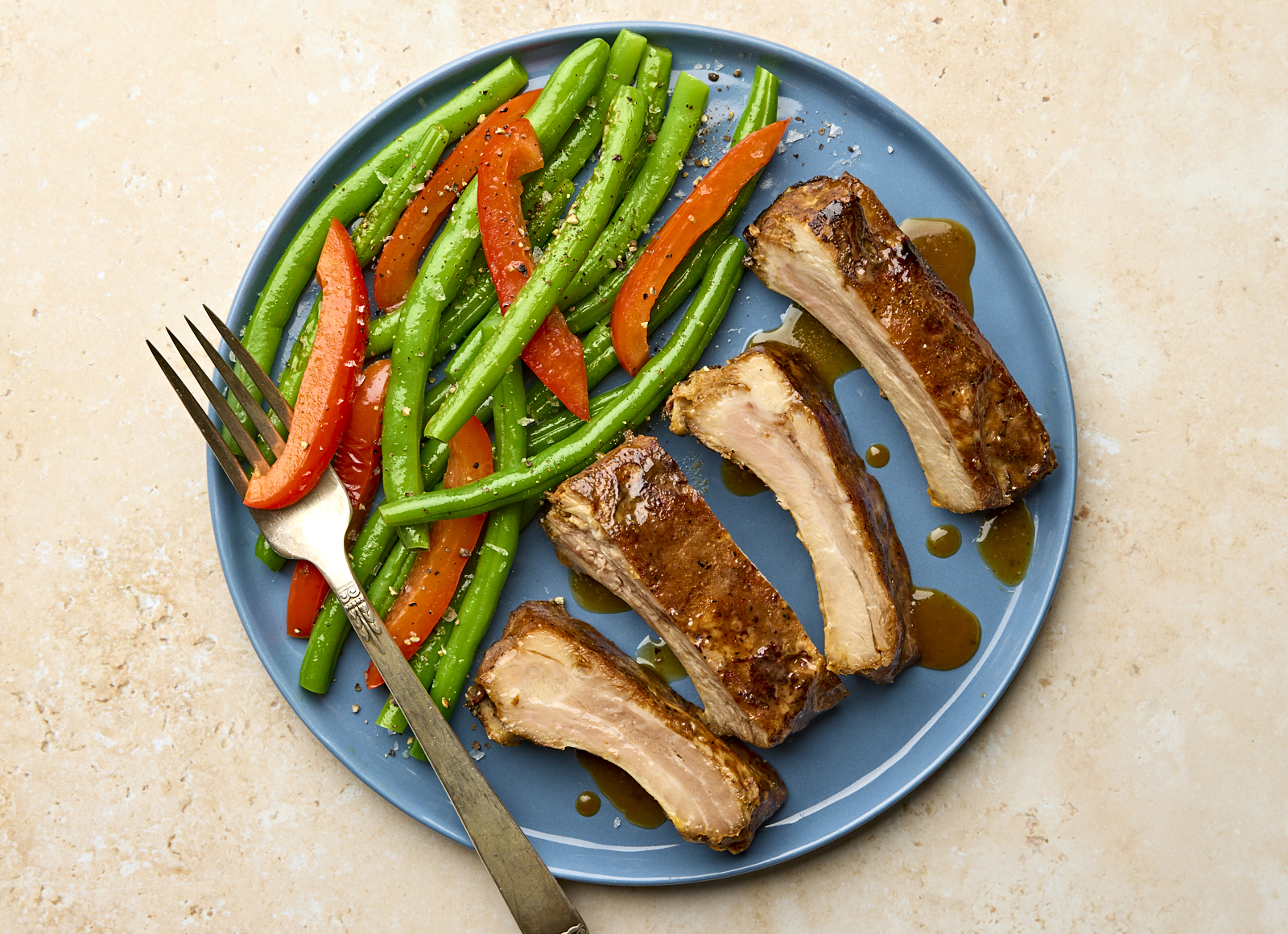 Seasoned Baby Back Ribs + Sweet Pepper Green Beans