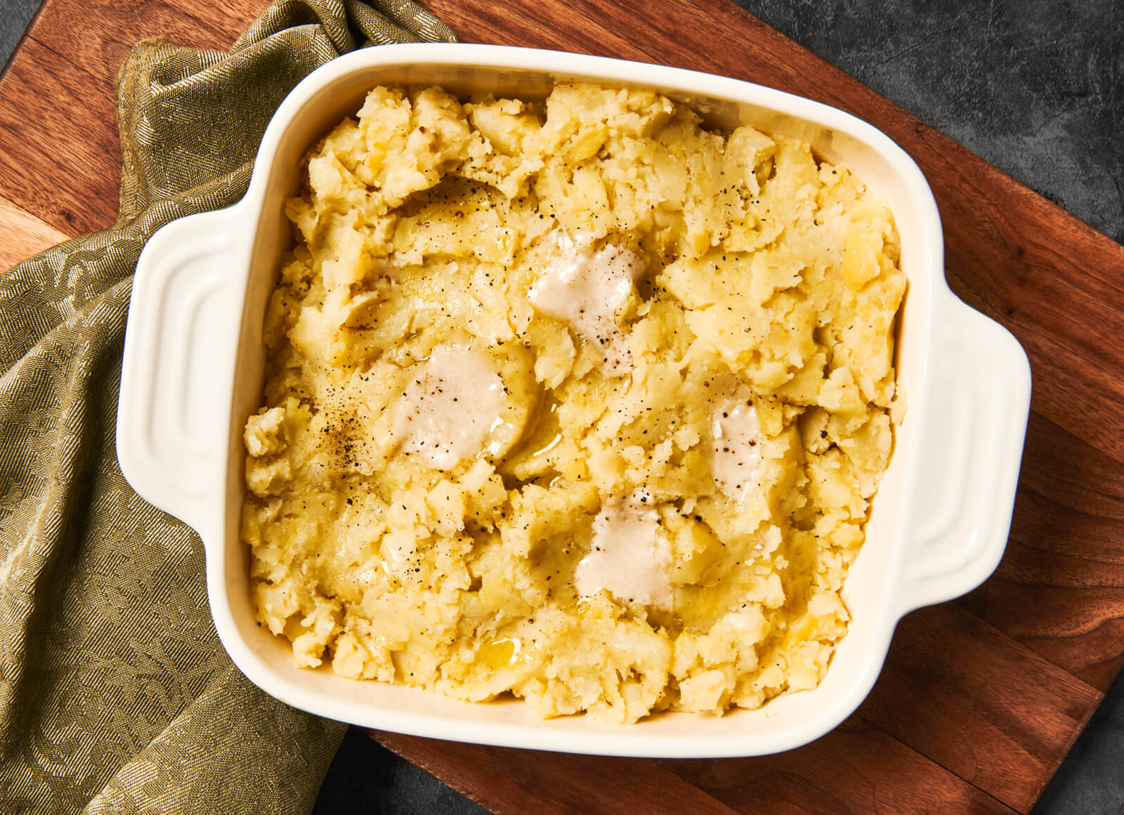 Family-Size Vegan Roasted Garlic Mashed Potatoes