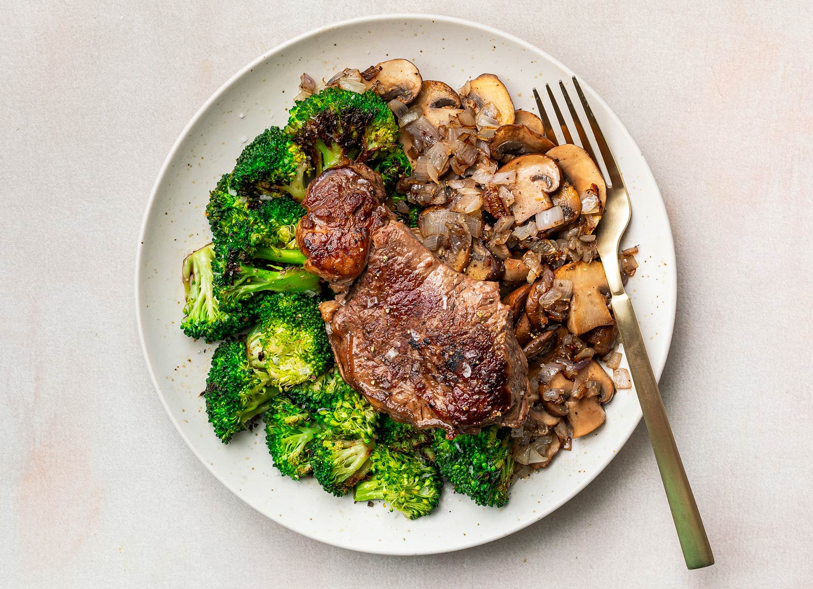 Seared Ribeye Steak with Mushrooms | Hungryroot