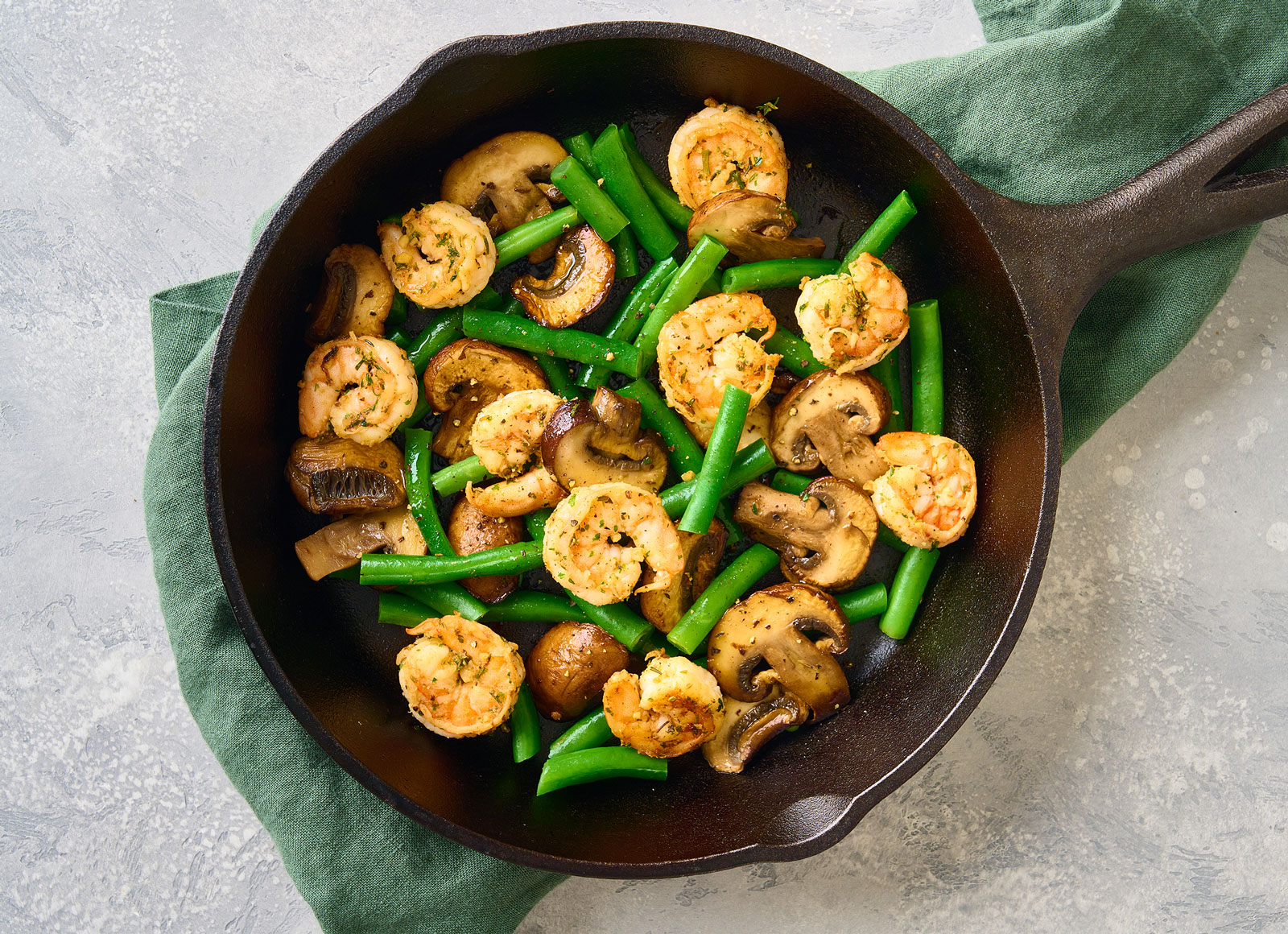 Garlic Medium Cooked Shrimp with Mushrooms + Green Beans