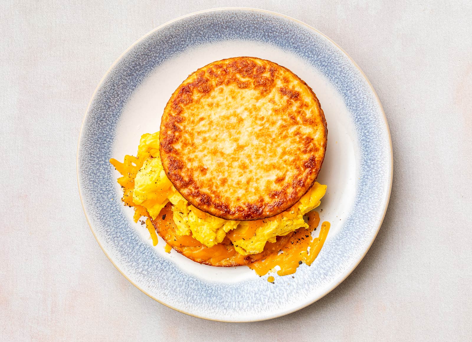 Carb-Conscious Cheesy Egg Sandwich