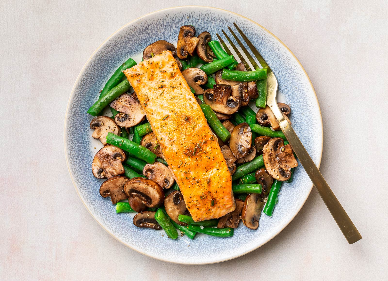 Garlic Roasted Salmon with Organic Green Beans + Mushrooms