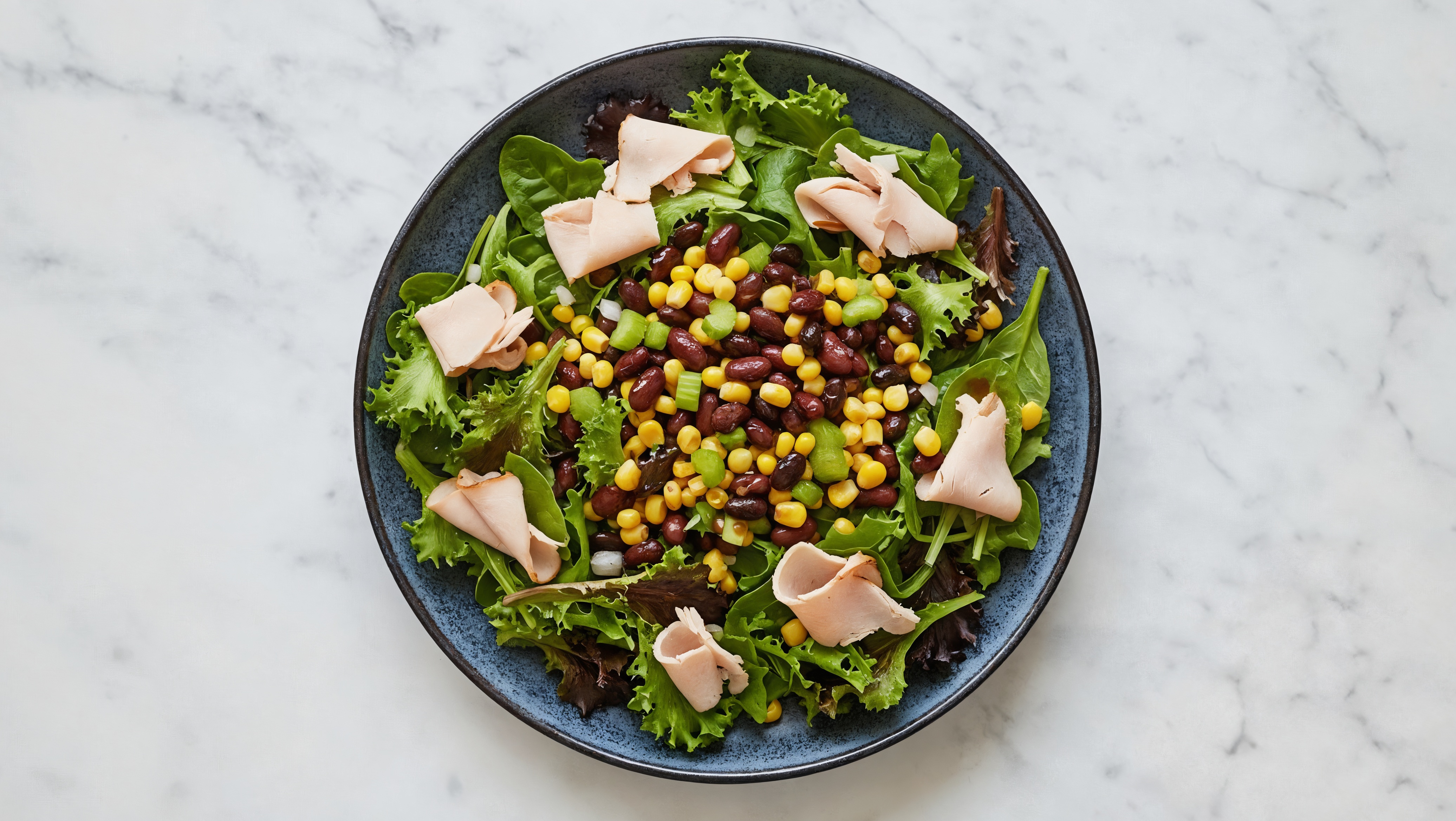 Balsamic Spring Mix Salad with Sliced Turkey & Black Beans