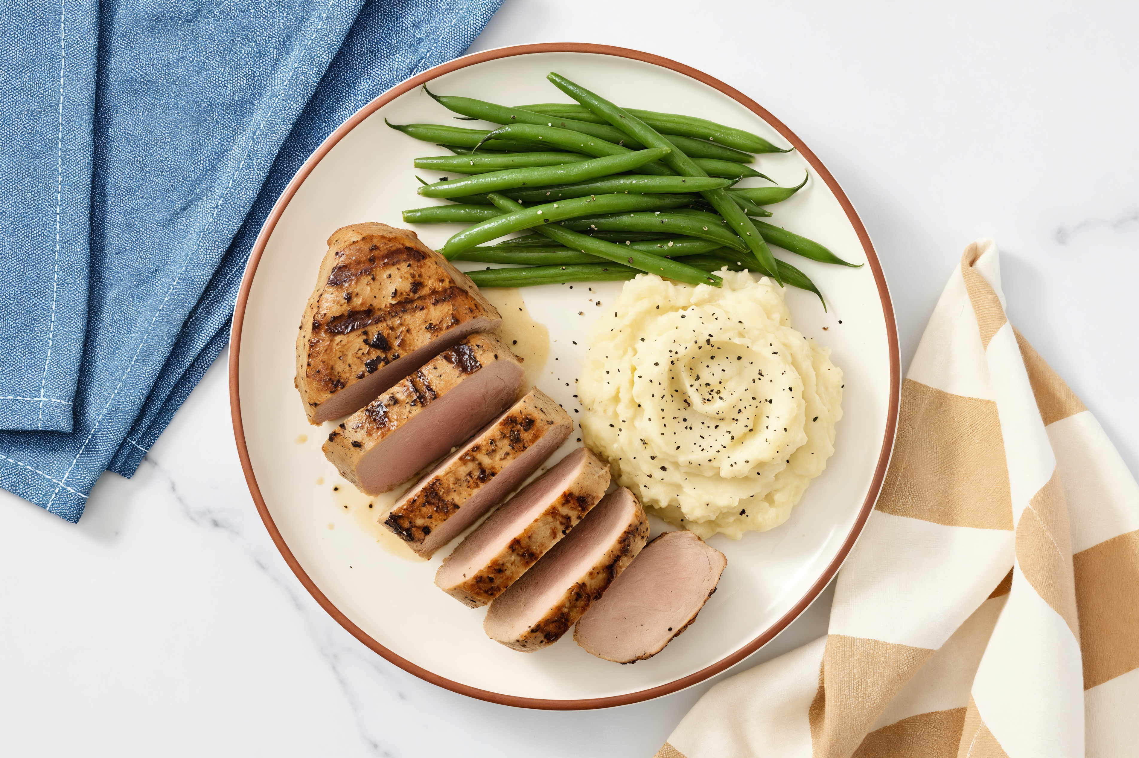  Grilled Pork Tenderloin with Cauliflower Mash