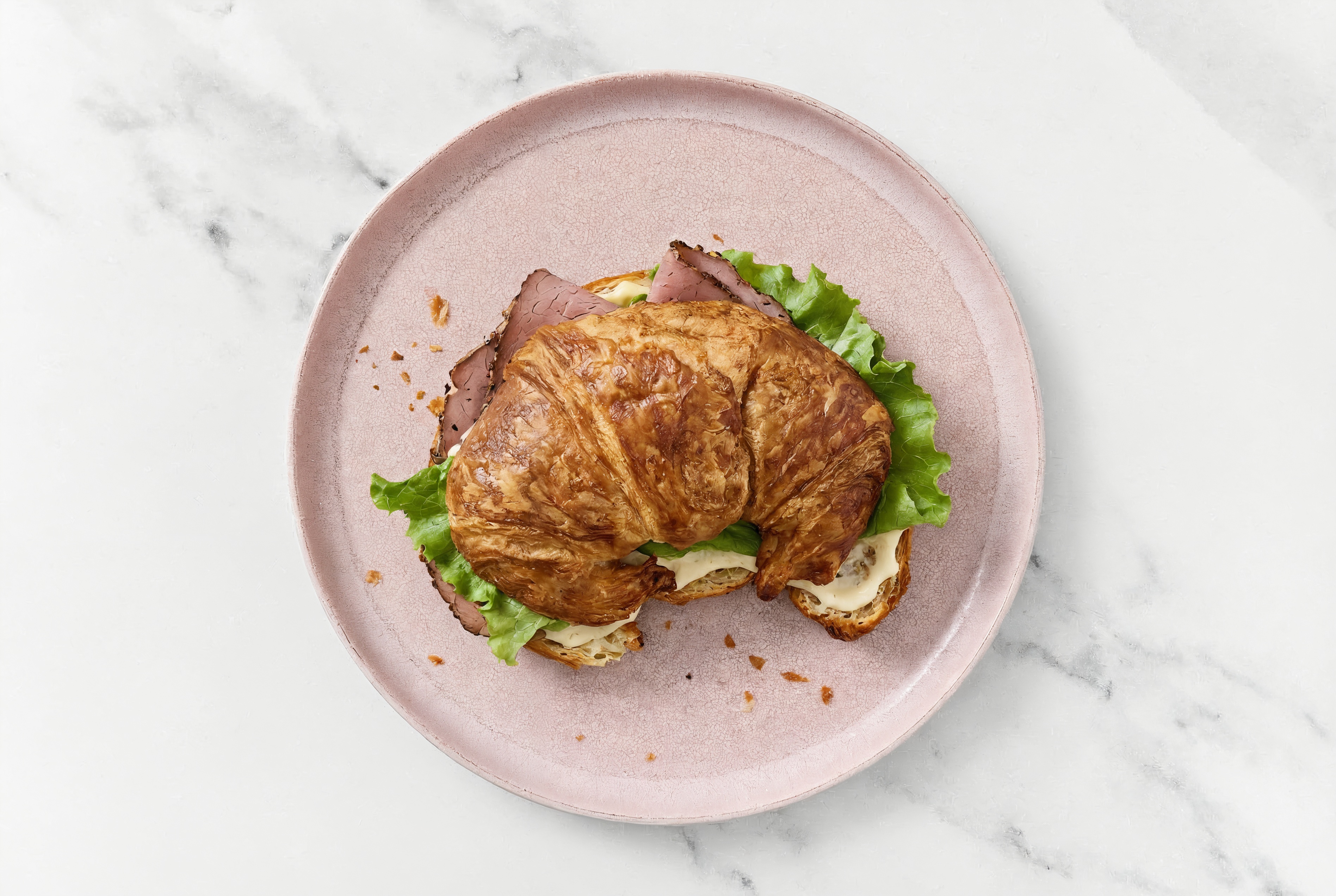 Roast Beef + Lettuce Sandwich with Croissant Buns + Creamy Garlic Sauce