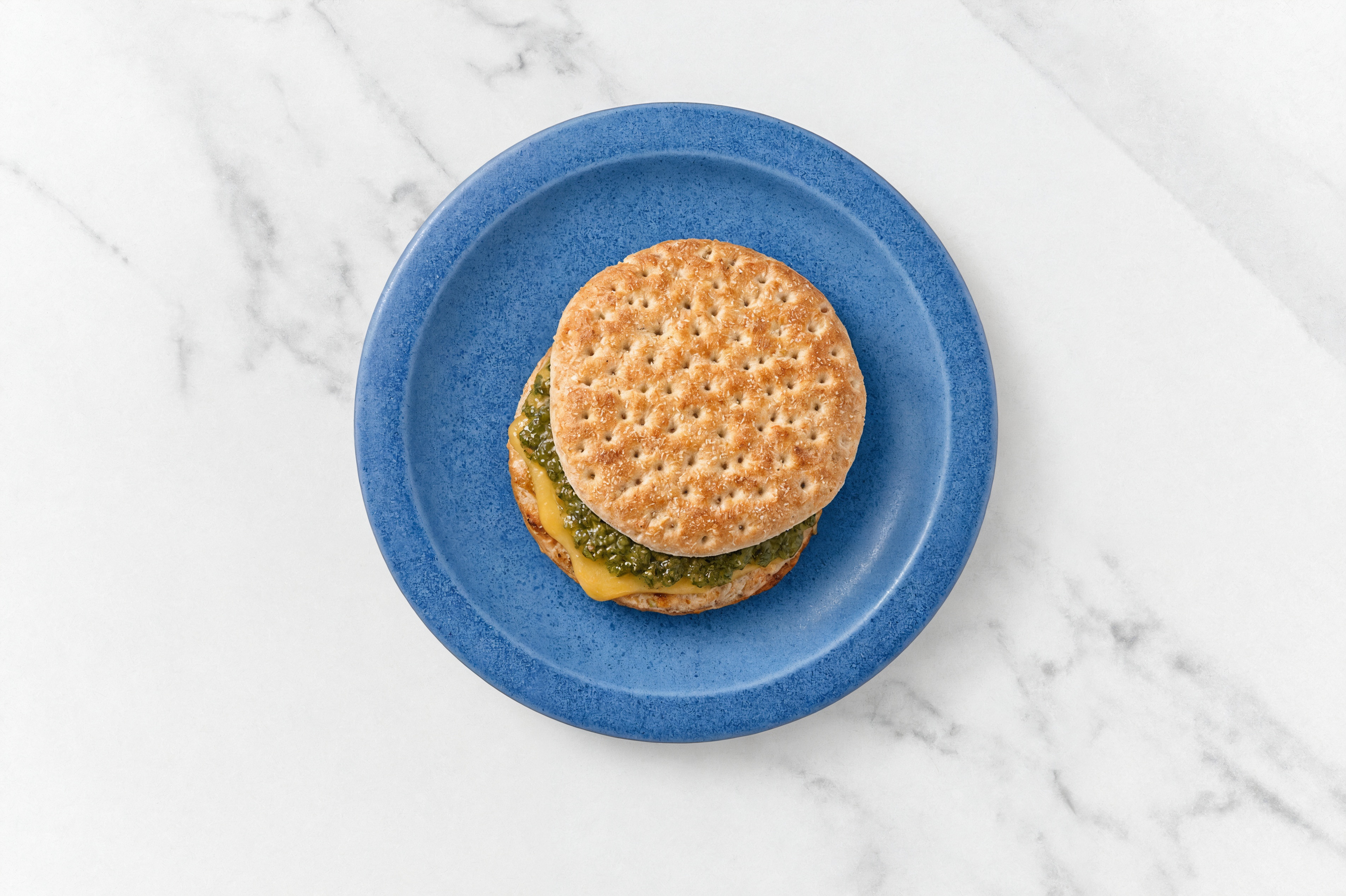 Garlic Turkey Burger on Multigrain with Spinach Pesto & Gouda