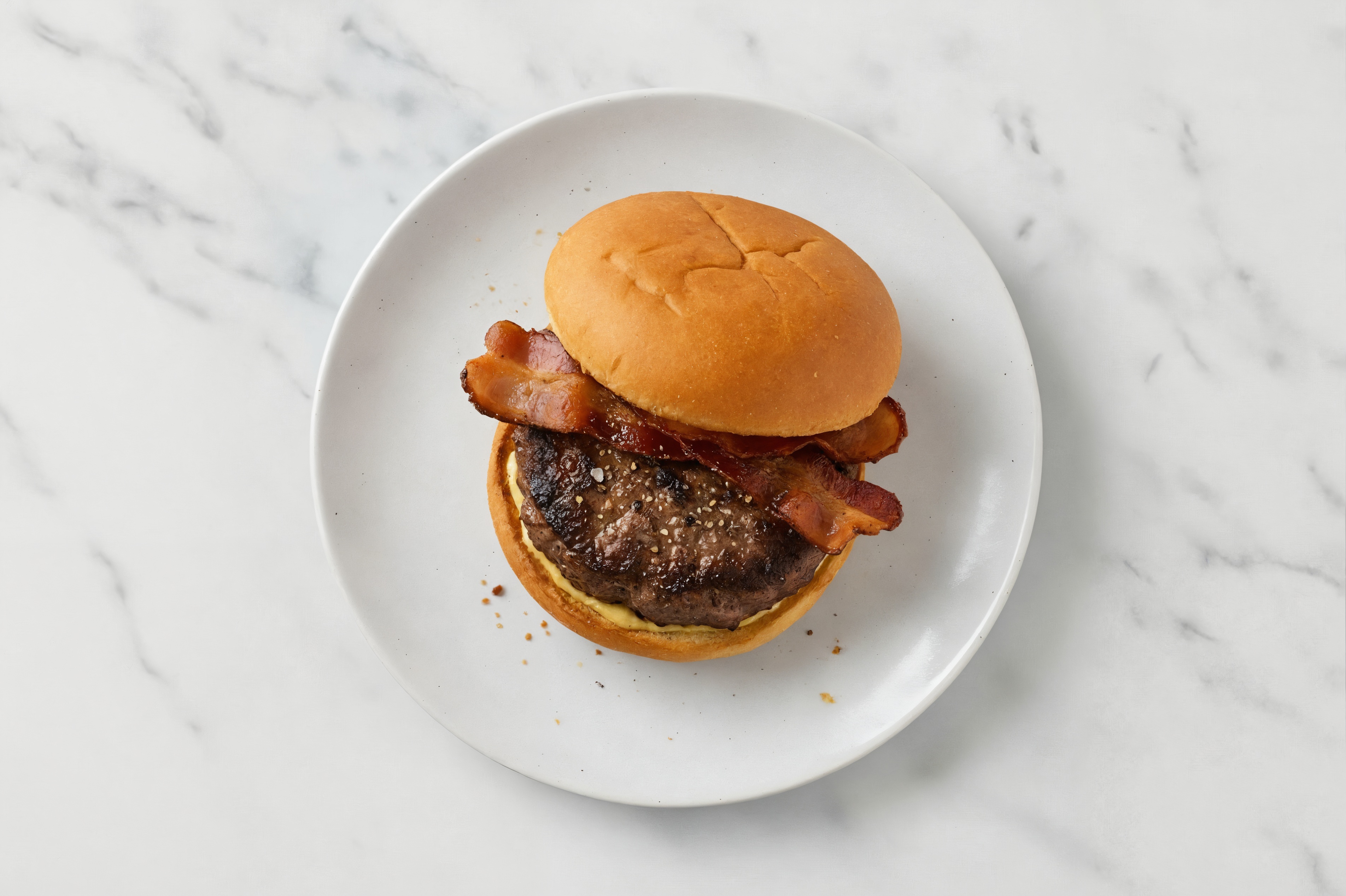 Beef Burger on Gluten-Free Bun with Honey Mustard & Turkey Bacon