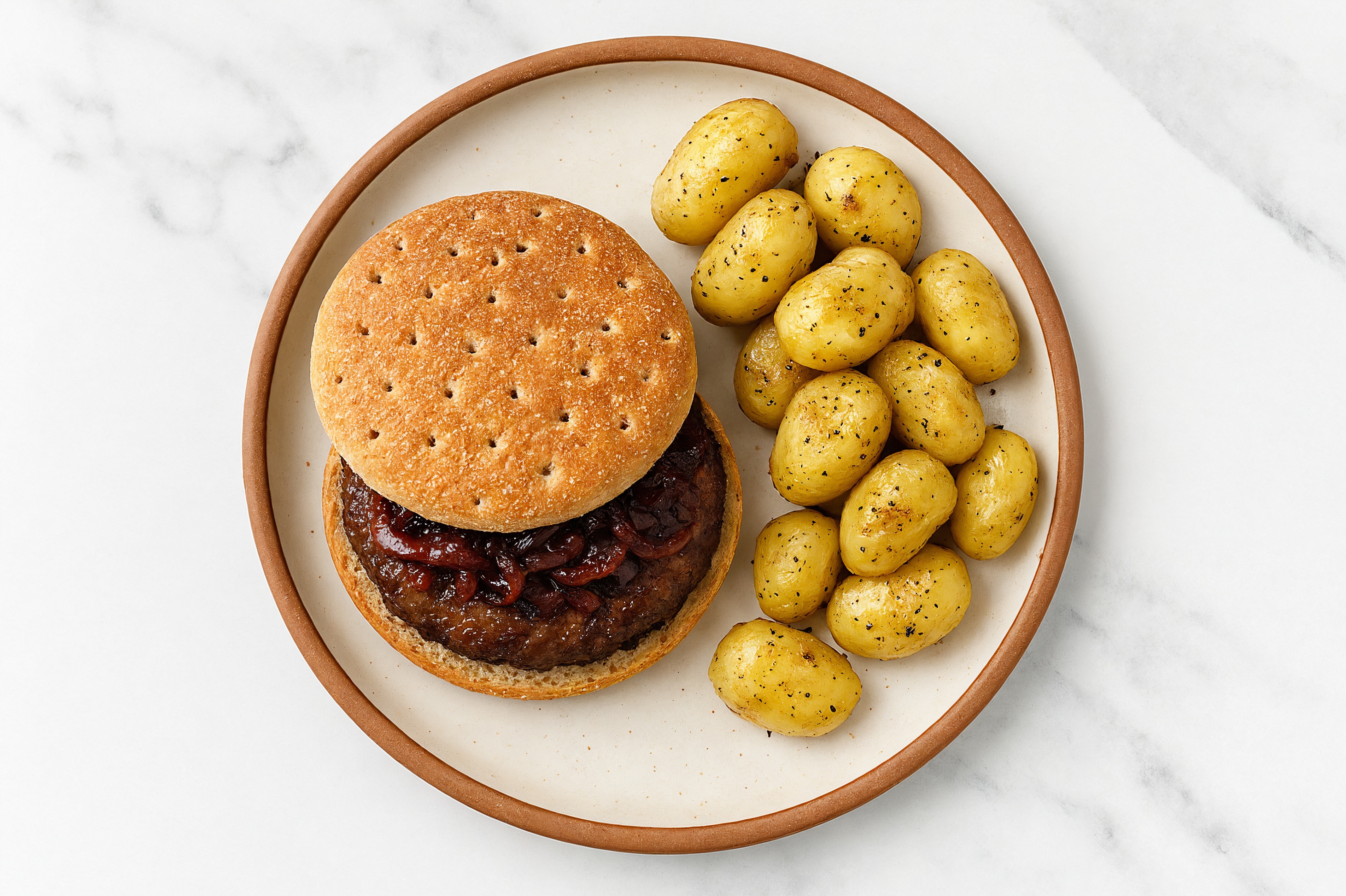  Hamburger with Applewood Smoked Pork Bacon Onion Jam + Yellow Potatoes