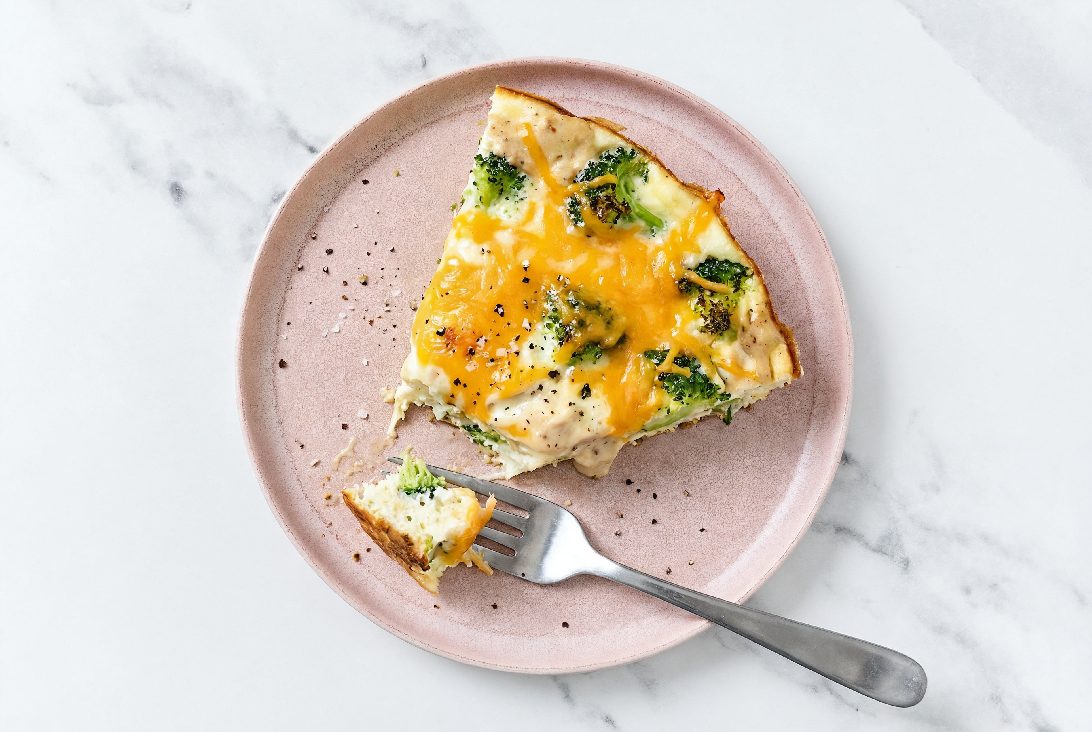 Herby Broccoli Cheddar Crustless Quiche with Liquid Egg Whites
