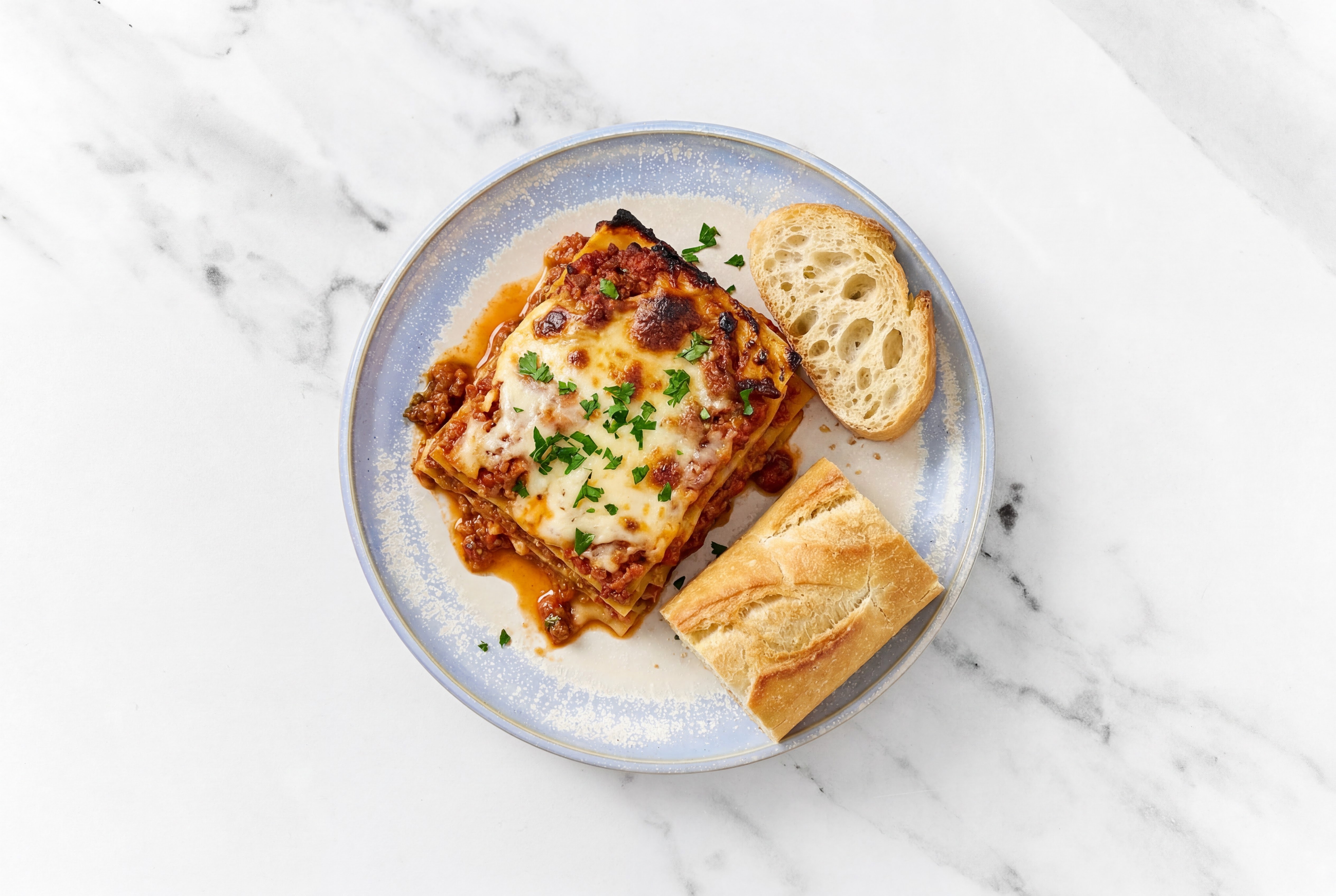 Lasagna Bolognese  + Baguette