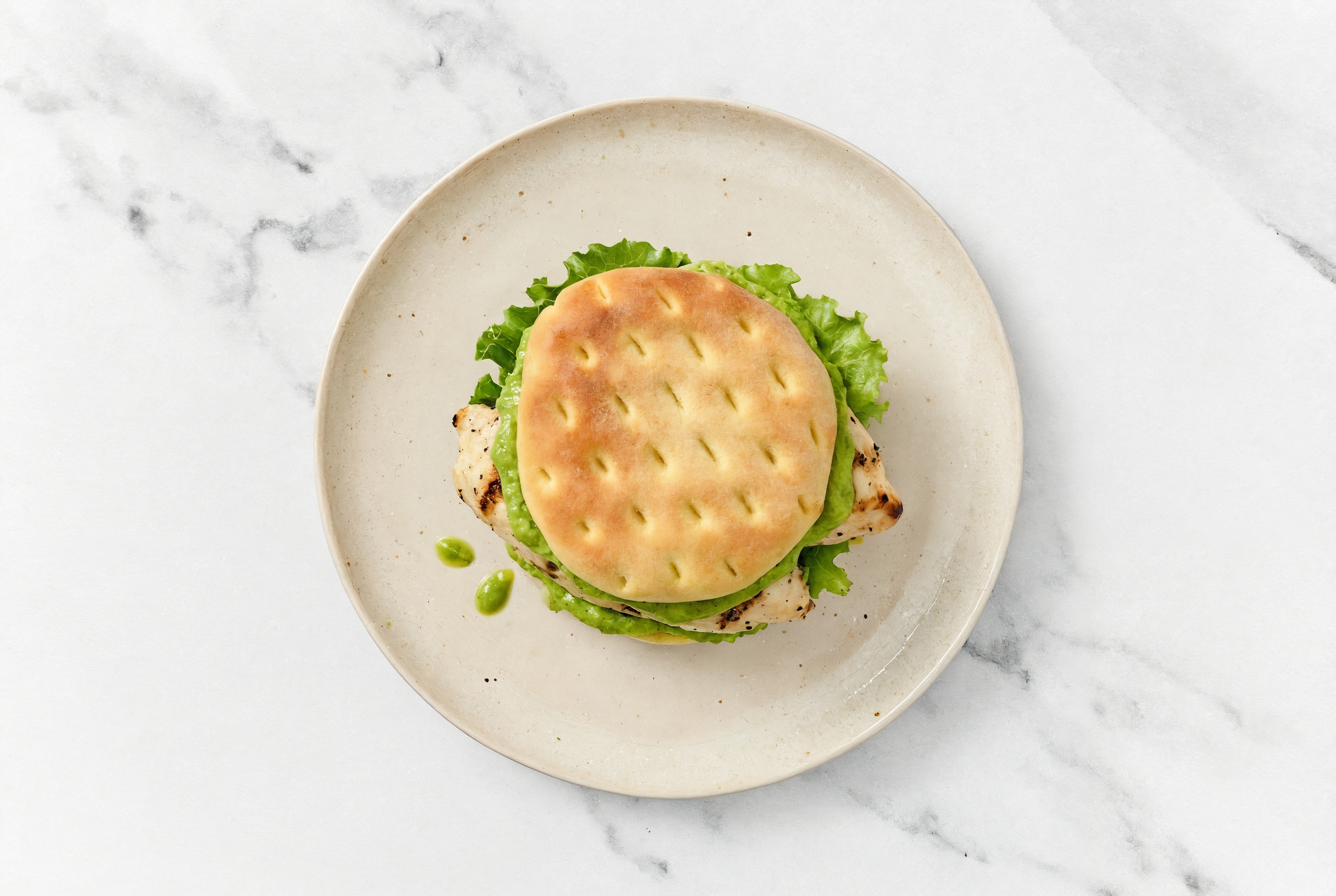  Seasoned Grilled Chicken Breast + Guac Sandwich with Greens
