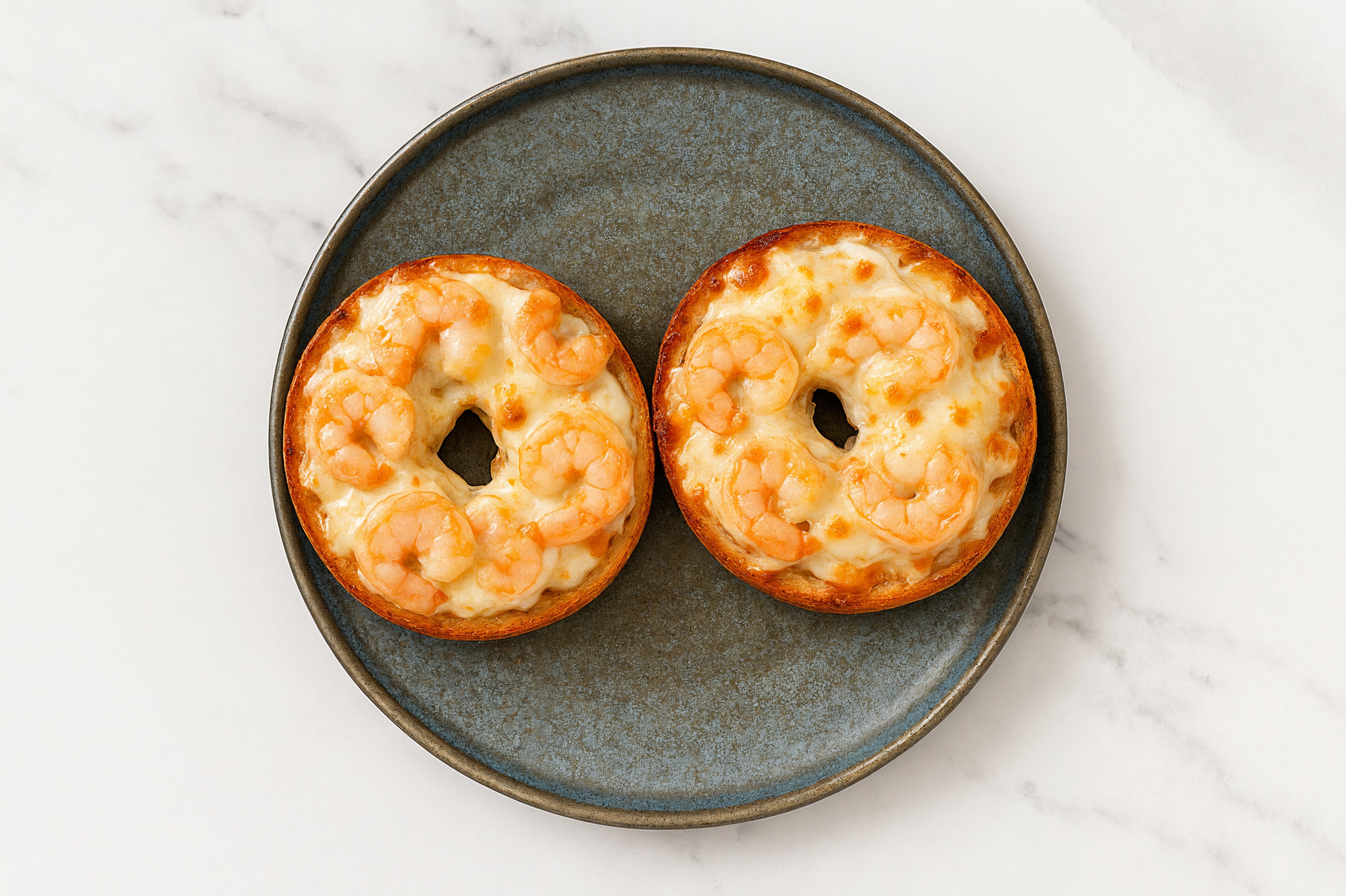 Cheesy Gulf Shrimp Pizza Gluten-Free Plain Bagels