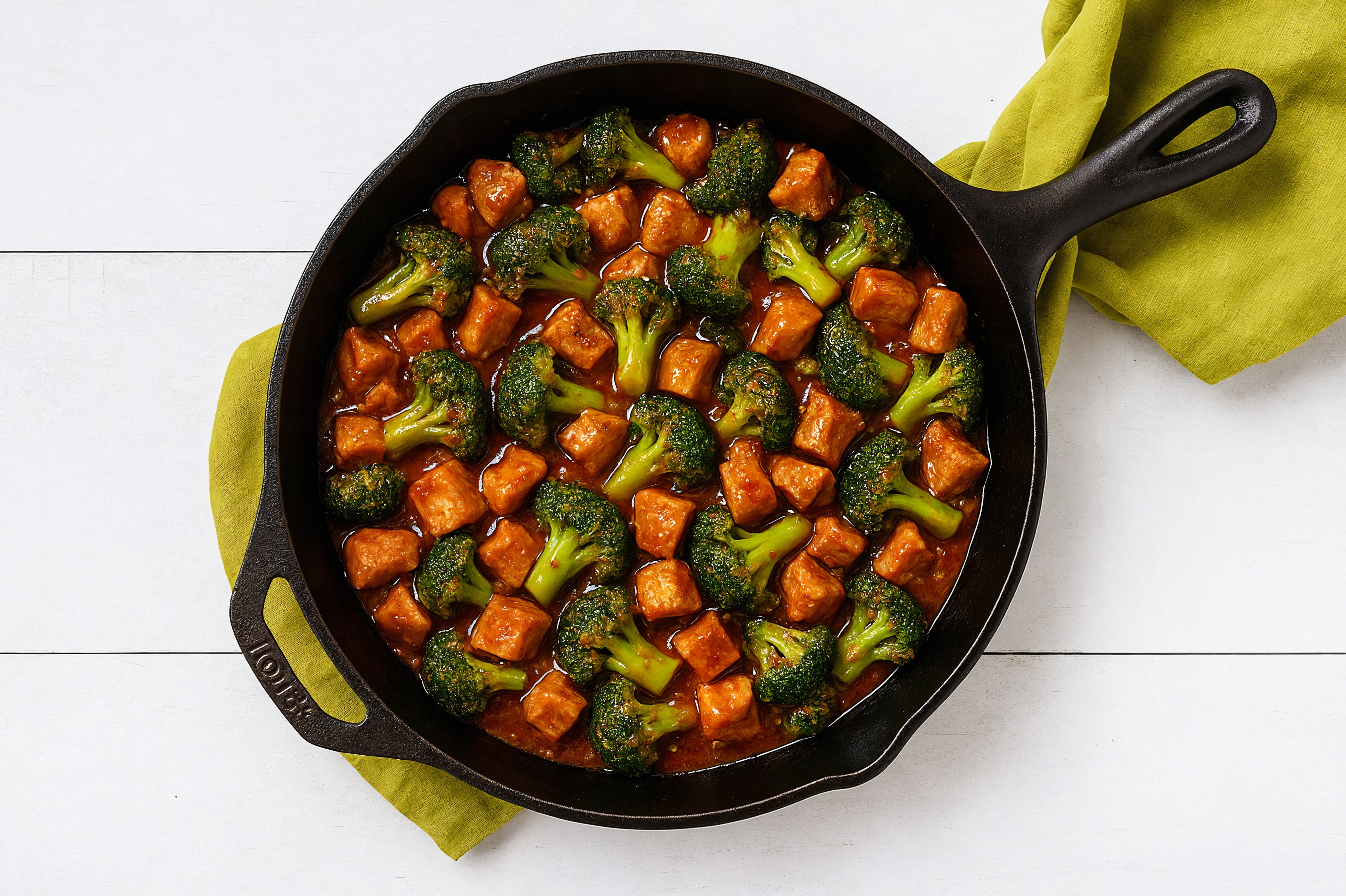 Sweet Chili Pork Chop Stir-Fry with Broccoli