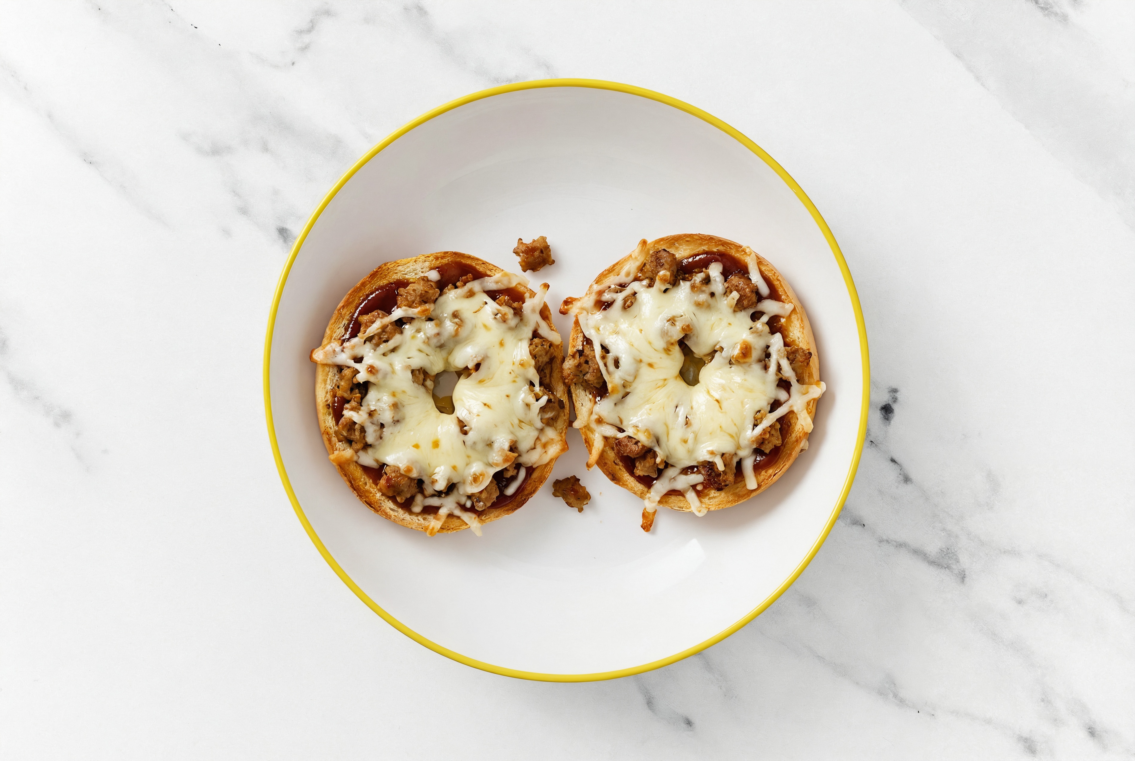 BBQ Turkey Sausage Pizza Gluten-Free Plain Bagels