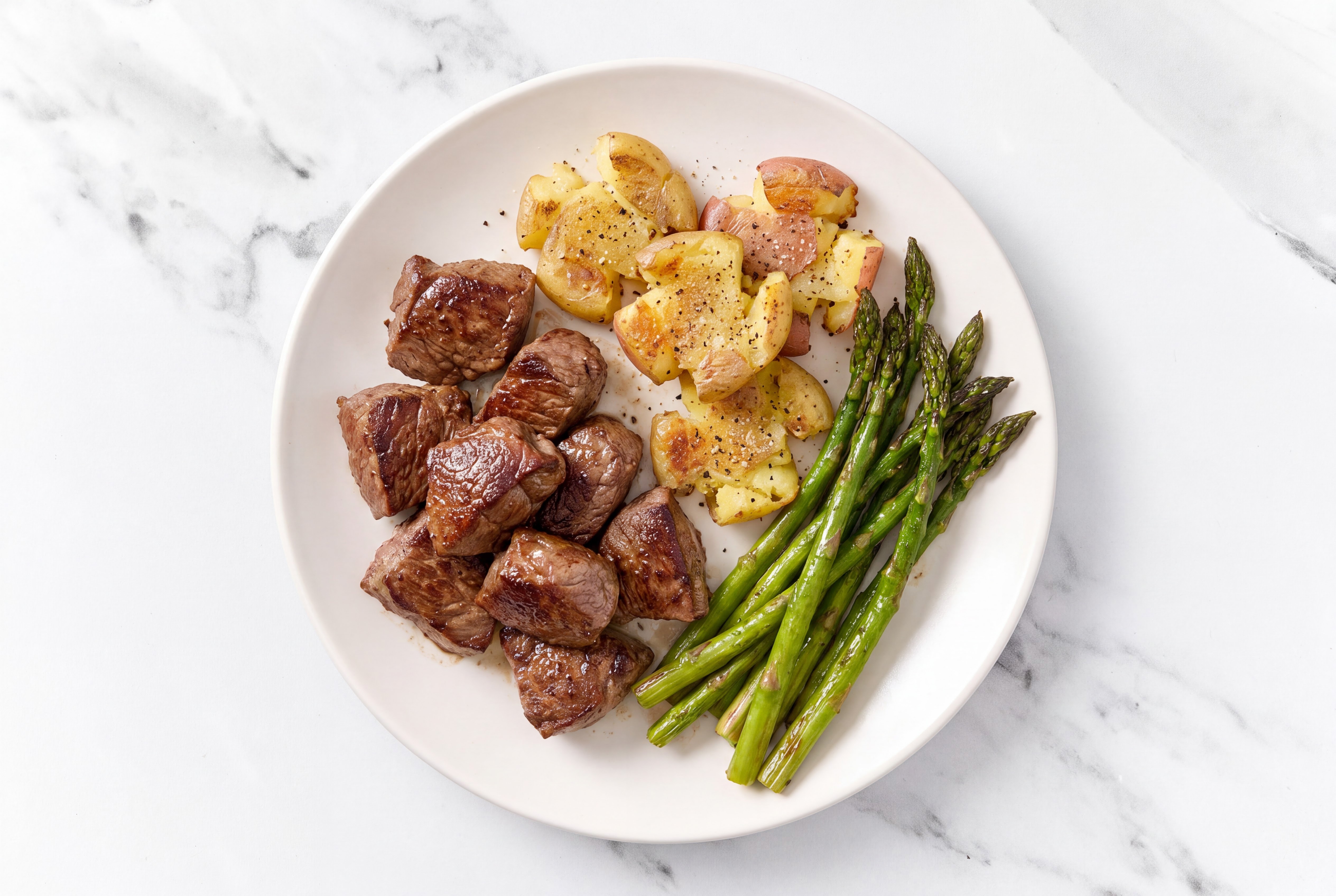 Lamb Cubes + Tzatziki with Multicolored Creamer Potatoes + Asparagus