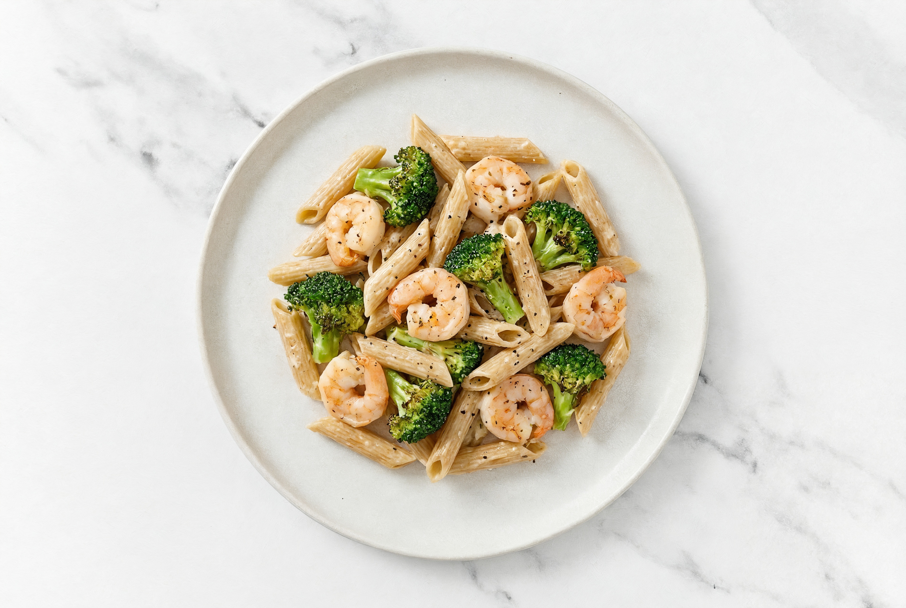  Creamy Garlic Shrimp + Broccoli Florets Pasta