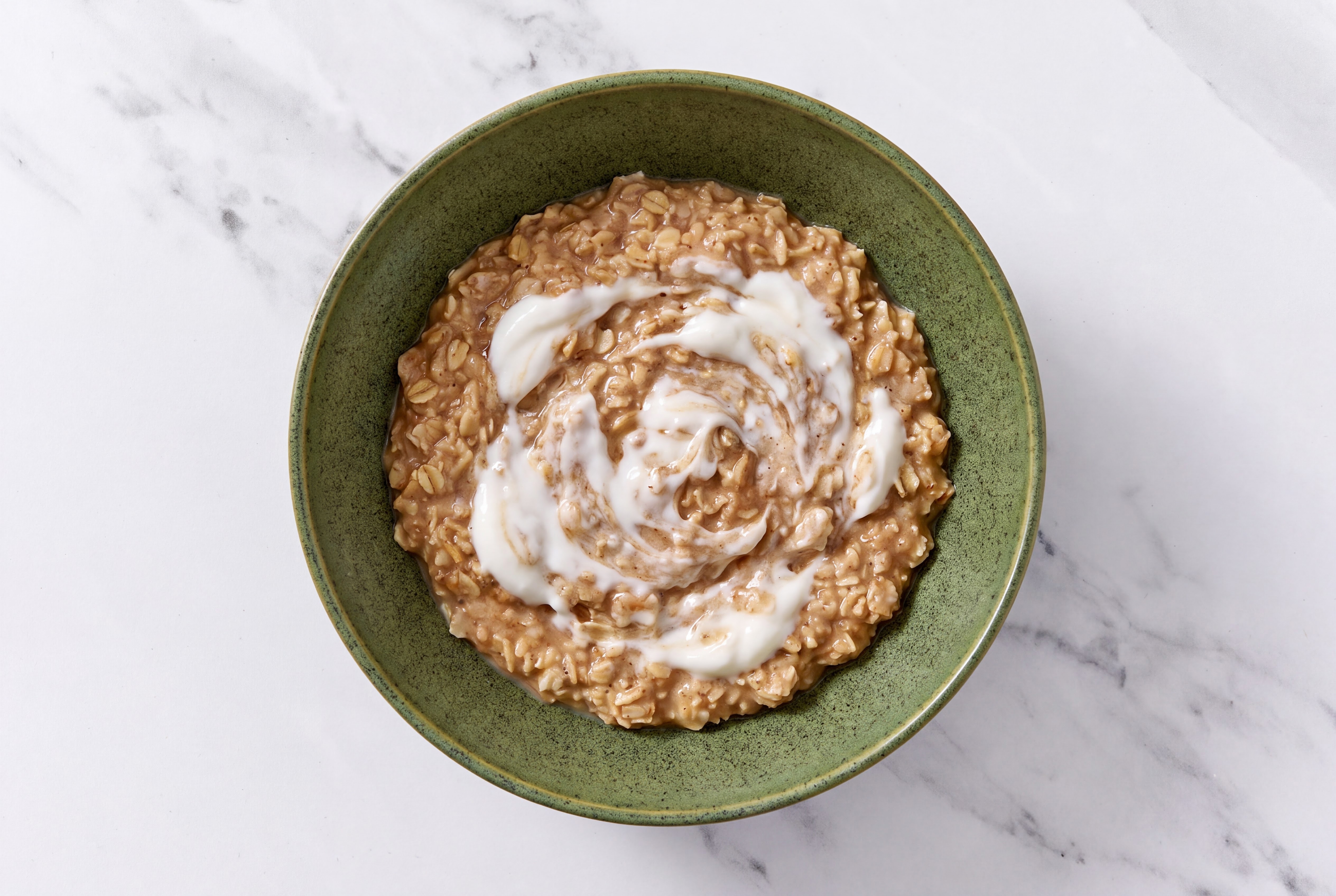 Maple Cinnamon Oatmeal & Coconut Yogurt