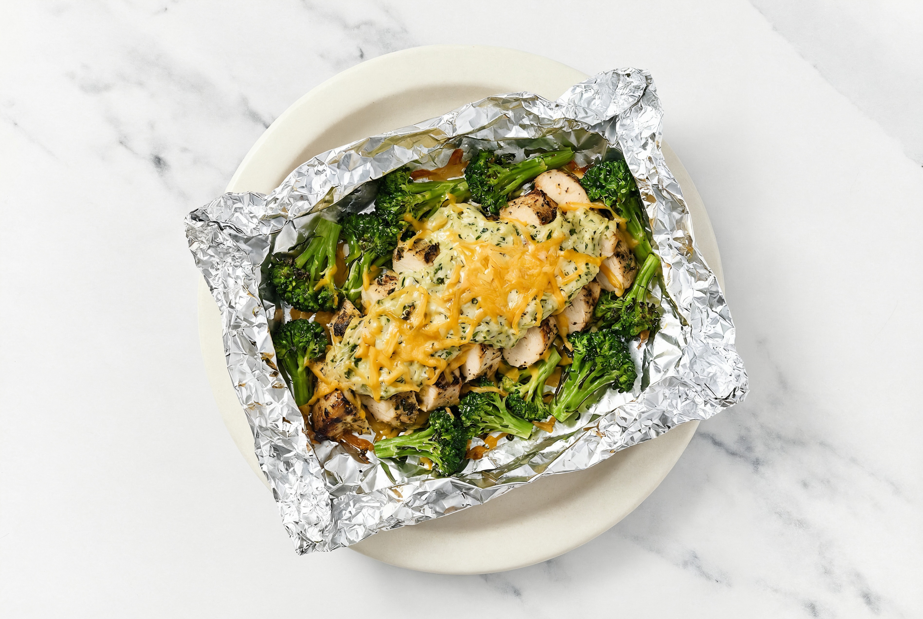 Easy-Cleanup Cheesy Spinach Artichoke Mediterranean Grilled Chicken Breast