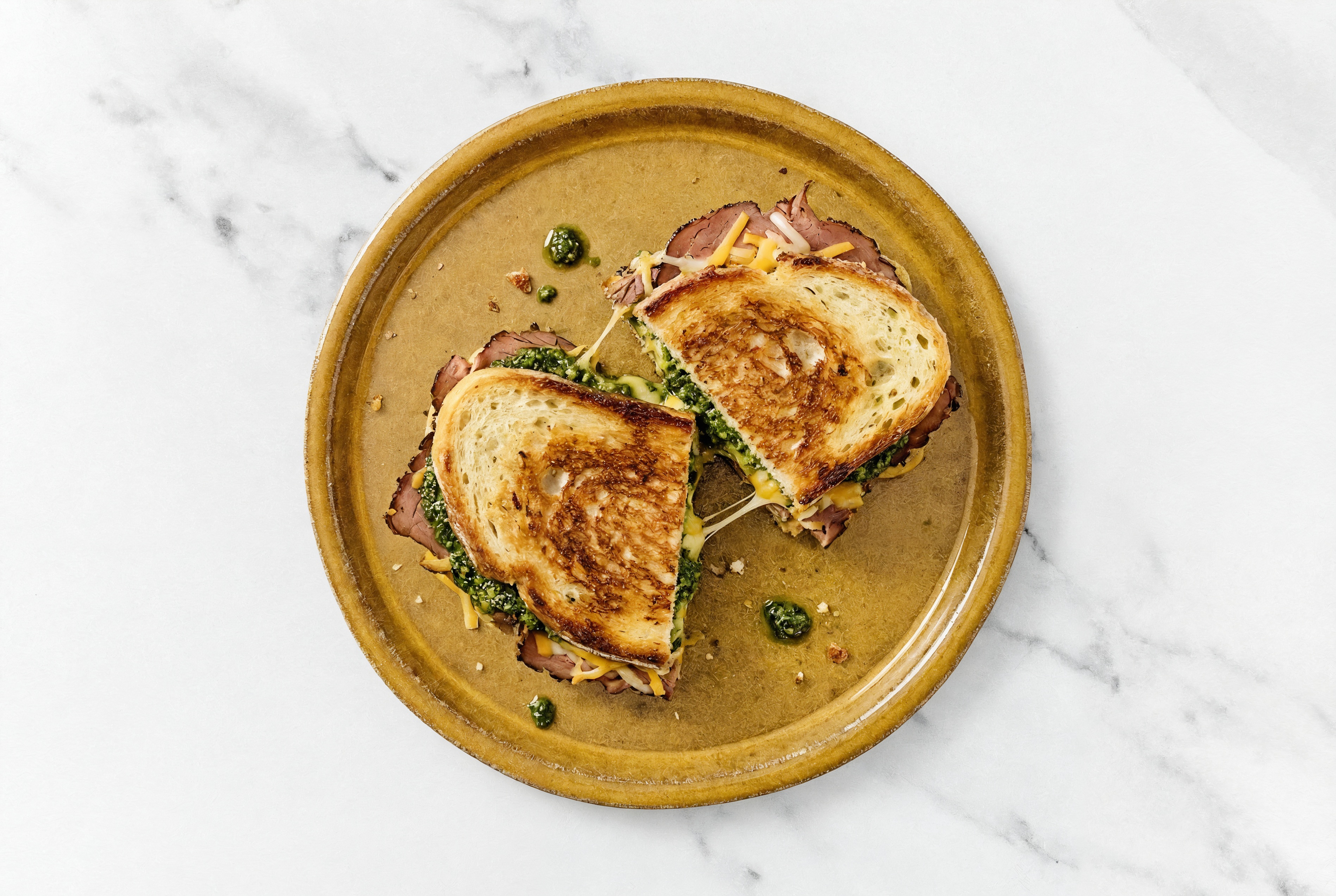 Roast Beef Pesto Grilled Cheez