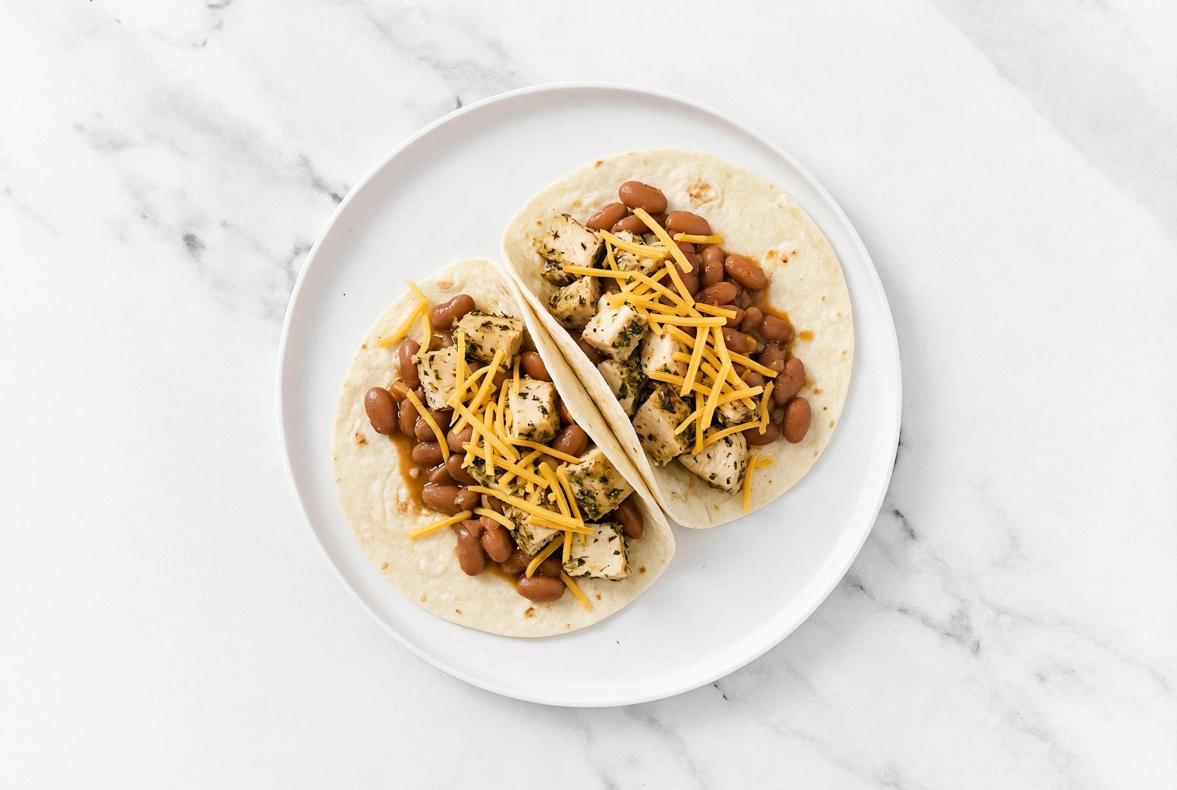  Garlic Chicken Tacos with Cheddar Cheese & Pinto Beans