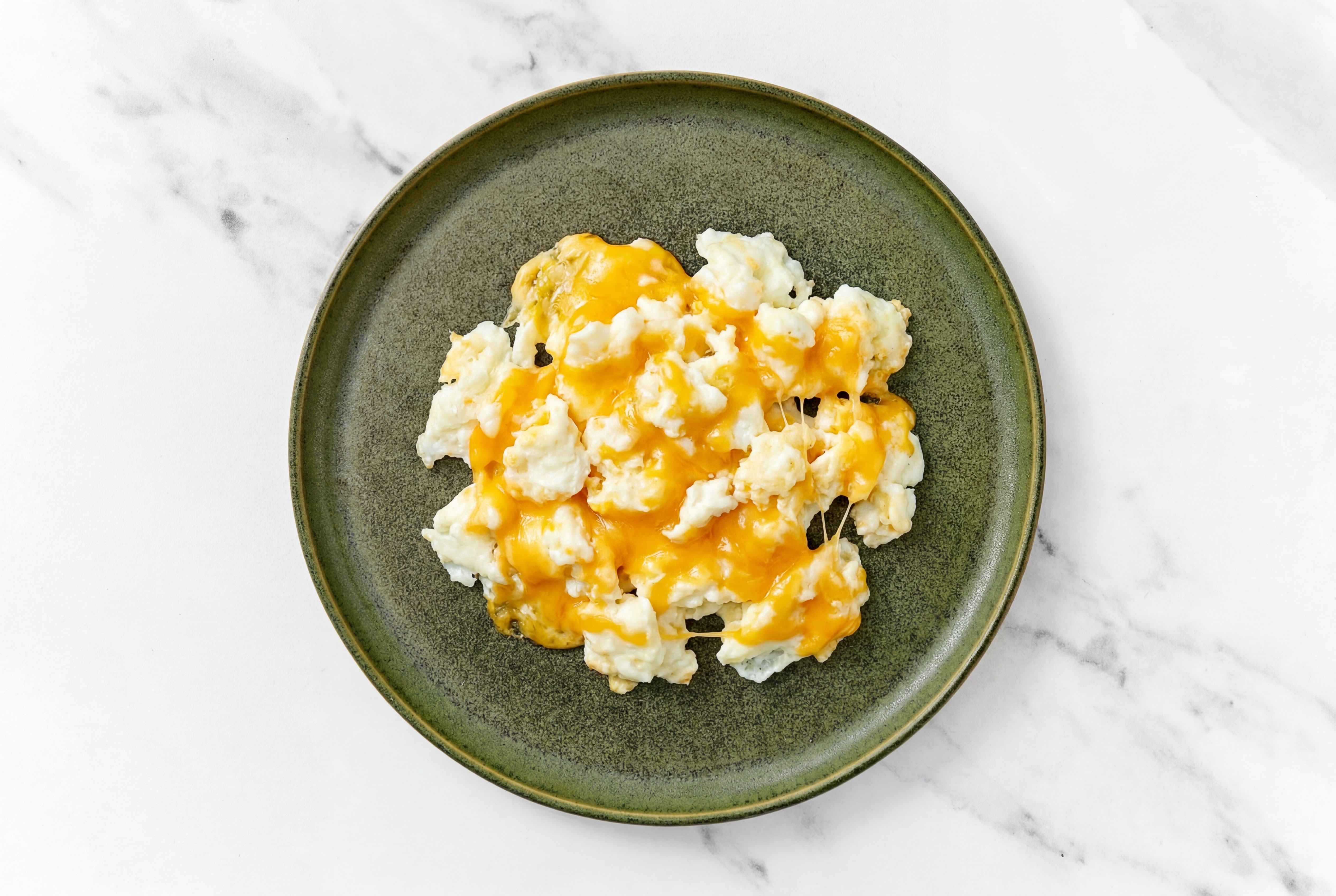 Simple Cheddar Scrambled Egg Whites
