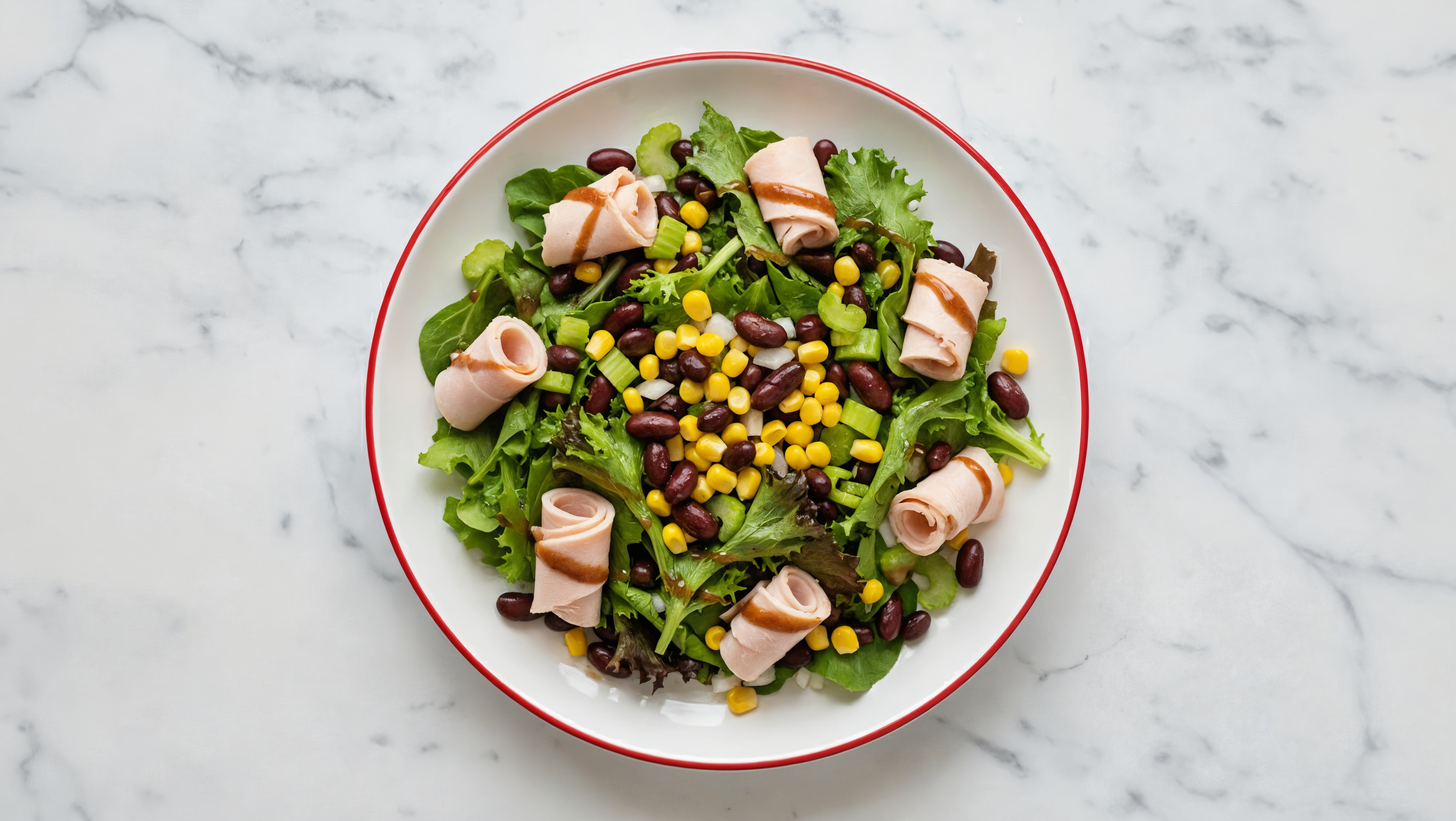Balsamic Spring Mix Salad with Turkey Oven Roasted Breast & Black Beans