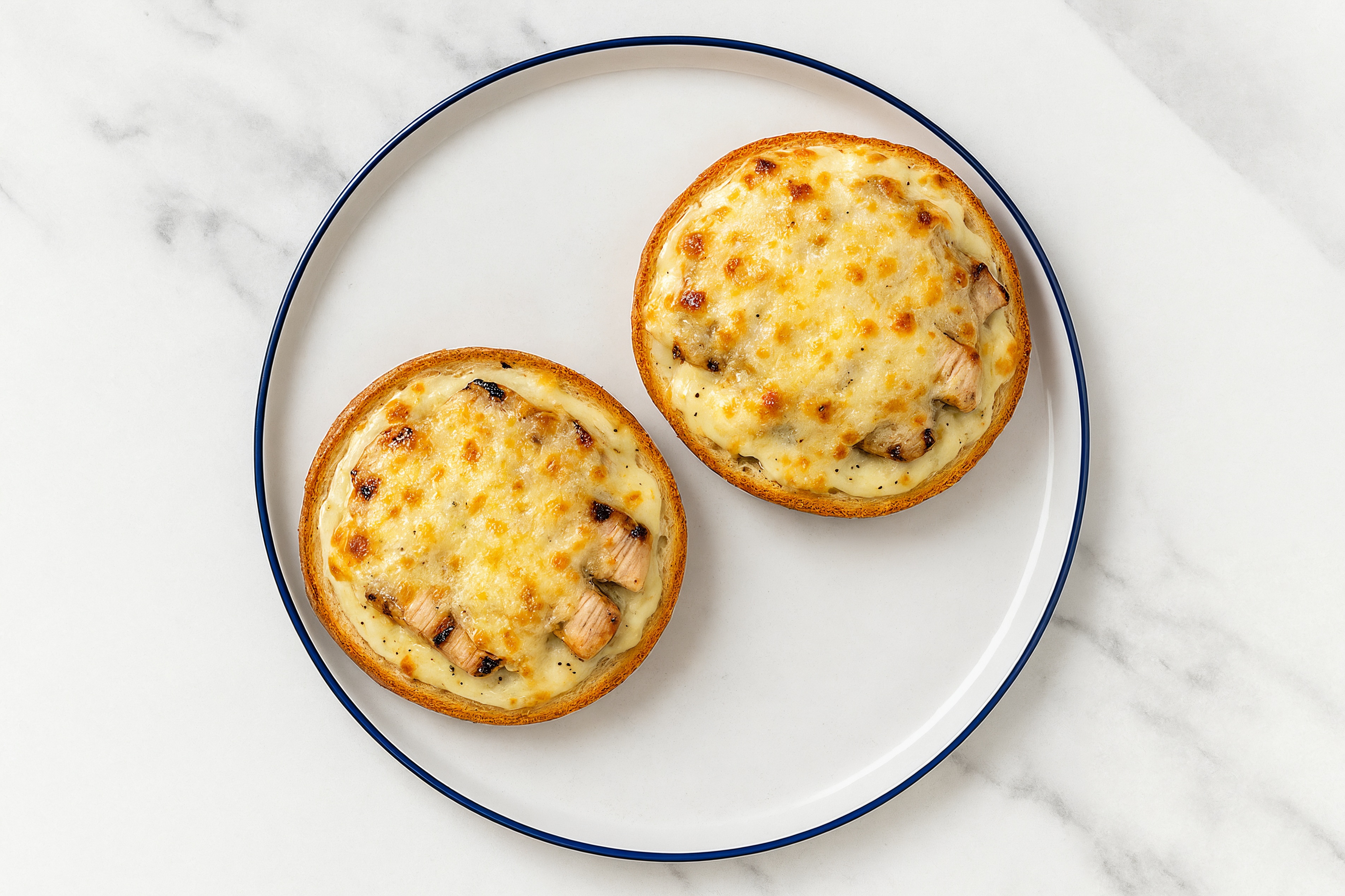 Cheesy Pork Pizza Gluten-Free Plain Bagels