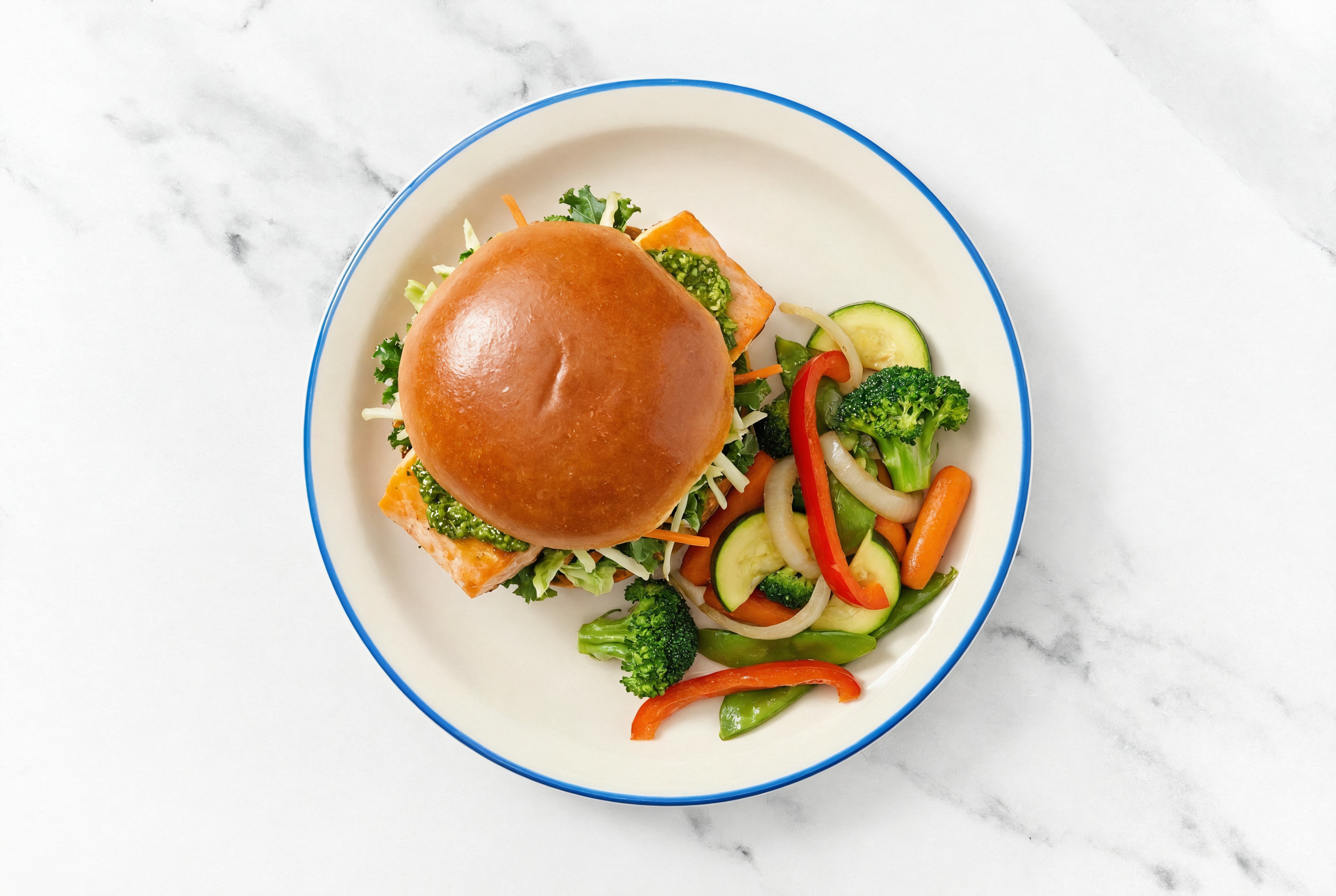 Pesto Salmon Sandwich on Brioche with Superblend + Mixed Veggies