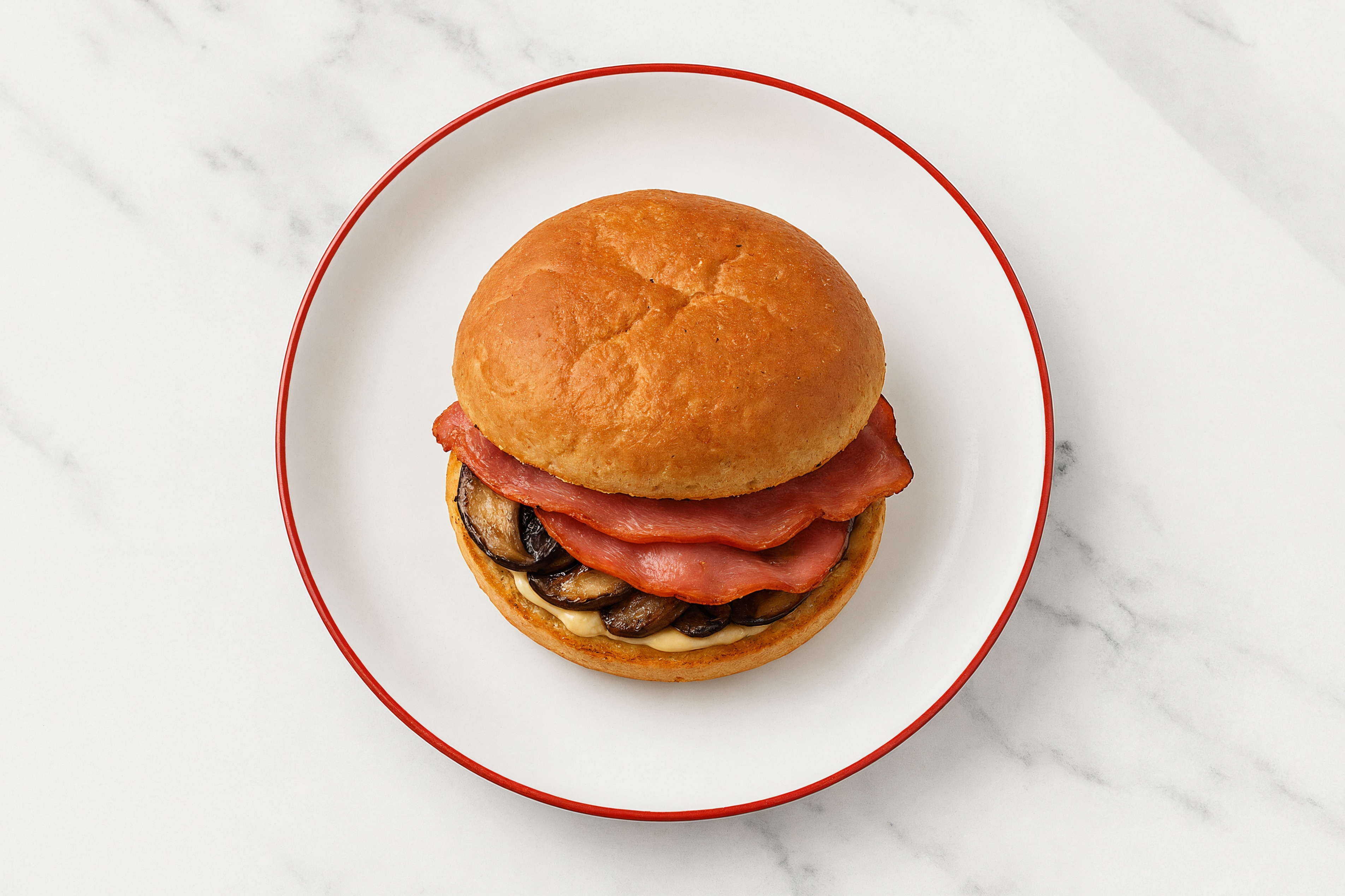 Creamy Horseradish Turkey Bacon Sandwich with Portabellas on Gluten-Free Buns