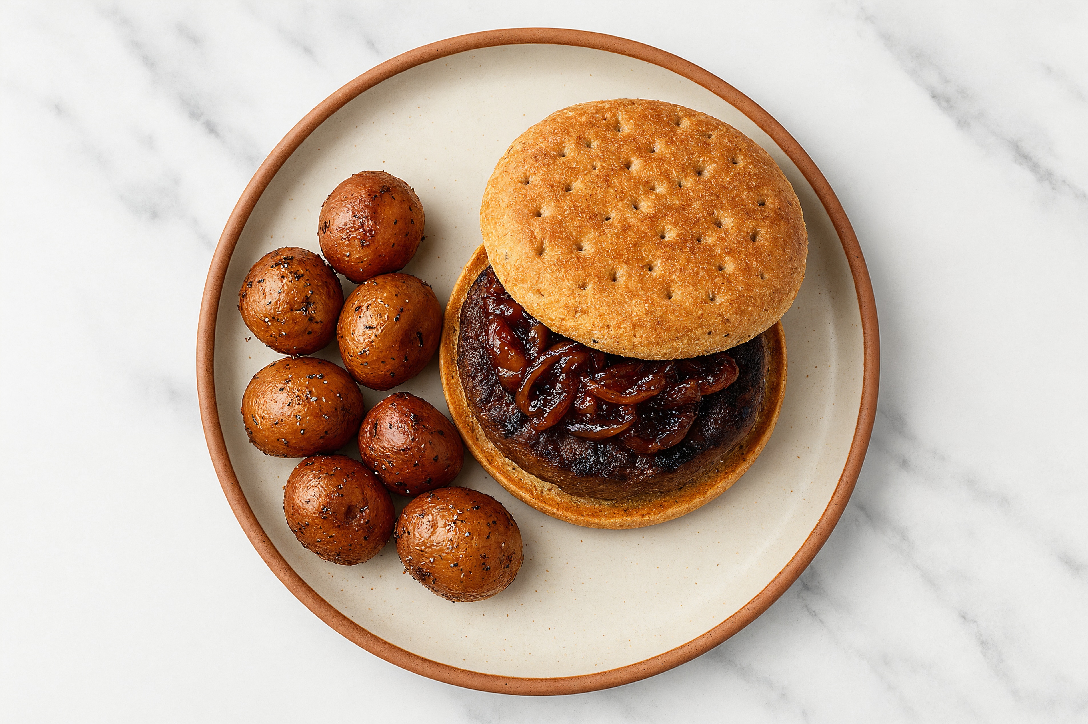 Hamburger with Applewood Smoked Pork Bacon Onion Jam + Red Potatoes