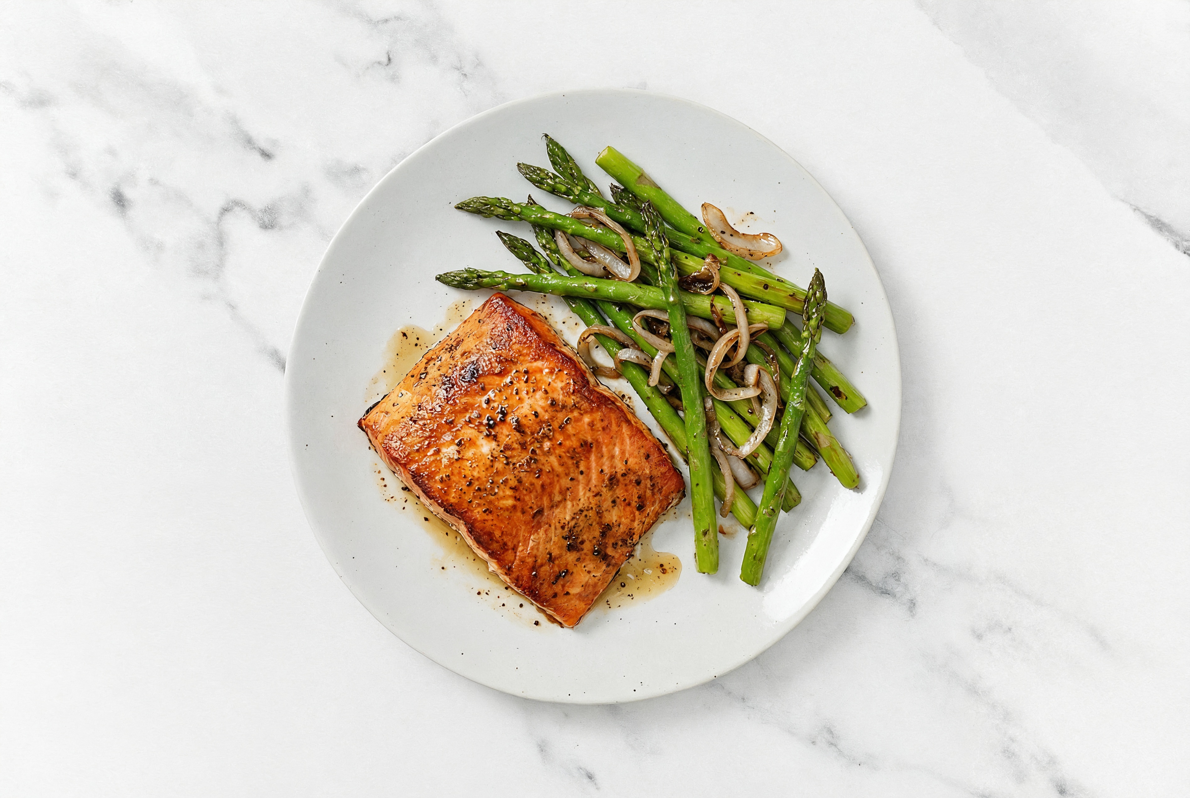 Balsamic Rubbed Sockeye Salmon + Aromatic Asparagus