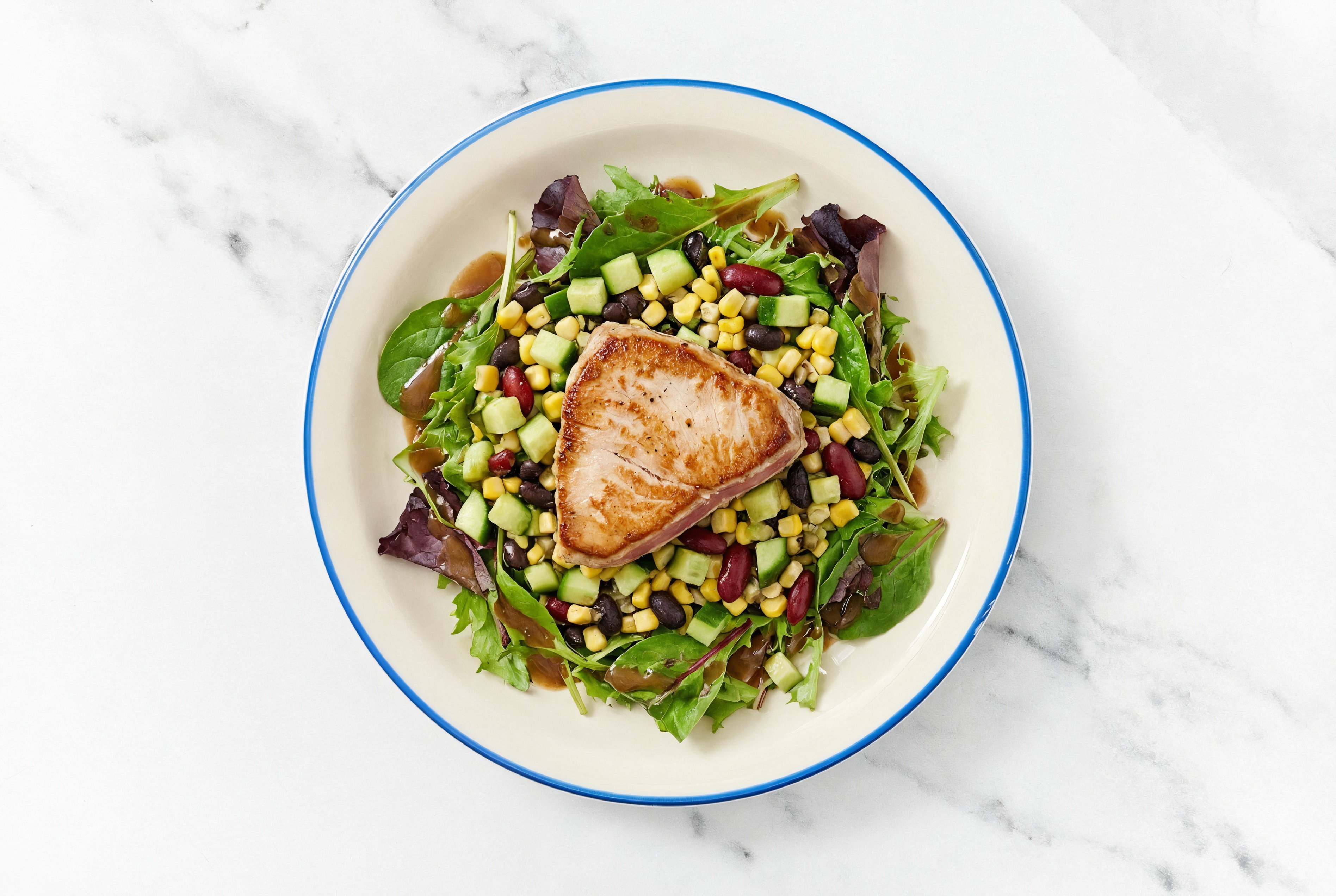 Balsamic Spring Mix Salad with Tuna Steaks & Black Beans