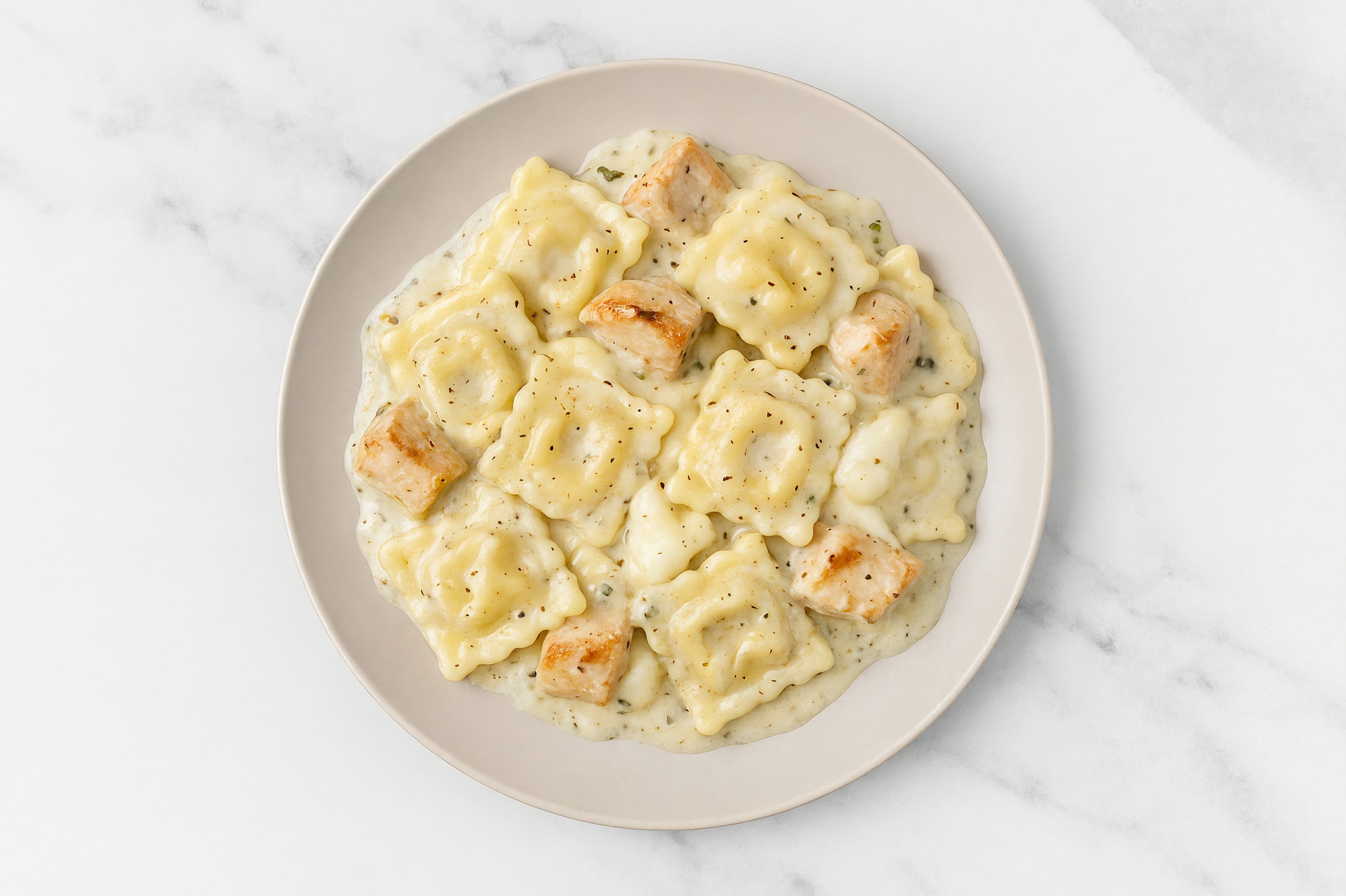 Alfredo Mini Ravioli with Chicken Breast & Fresh Mozzarella