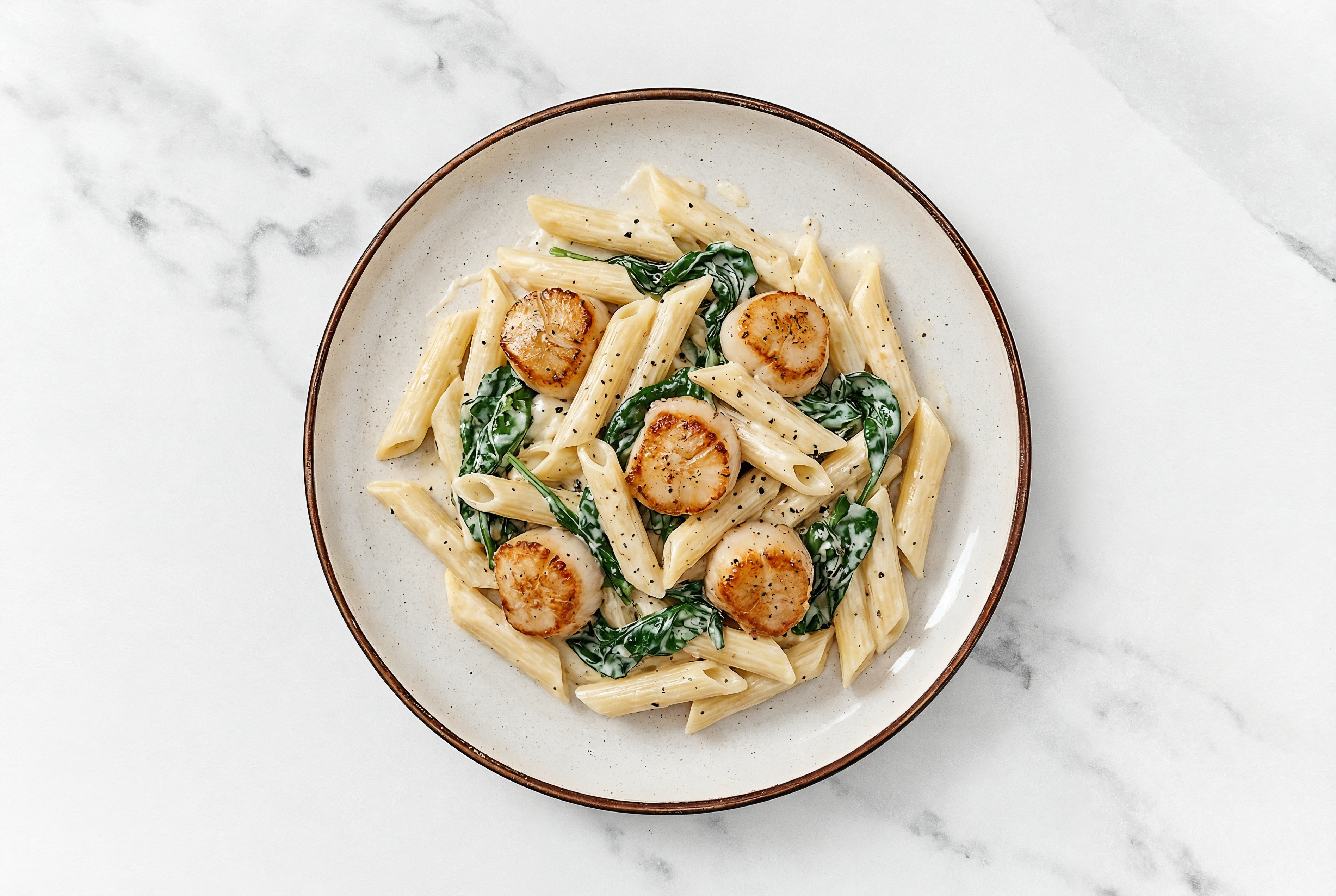 Alfredo Penne with Scallops & Spinach