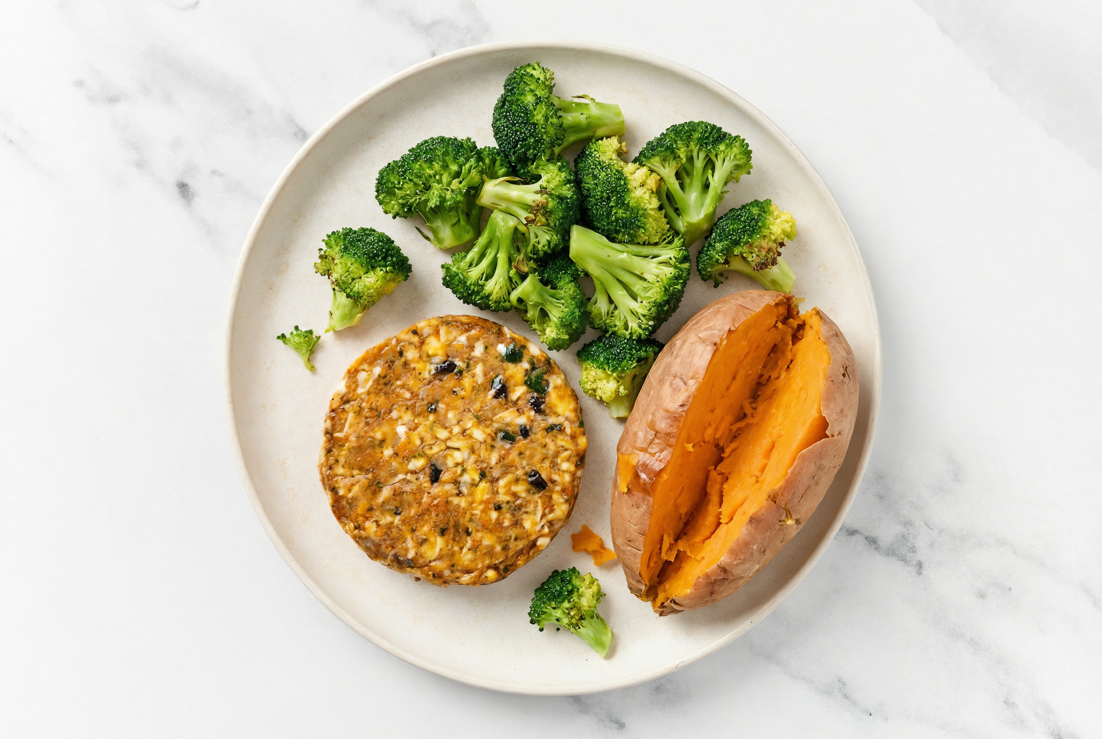  Hearty Southwestern Chicken + Veggie Plate with Broccoli Florets