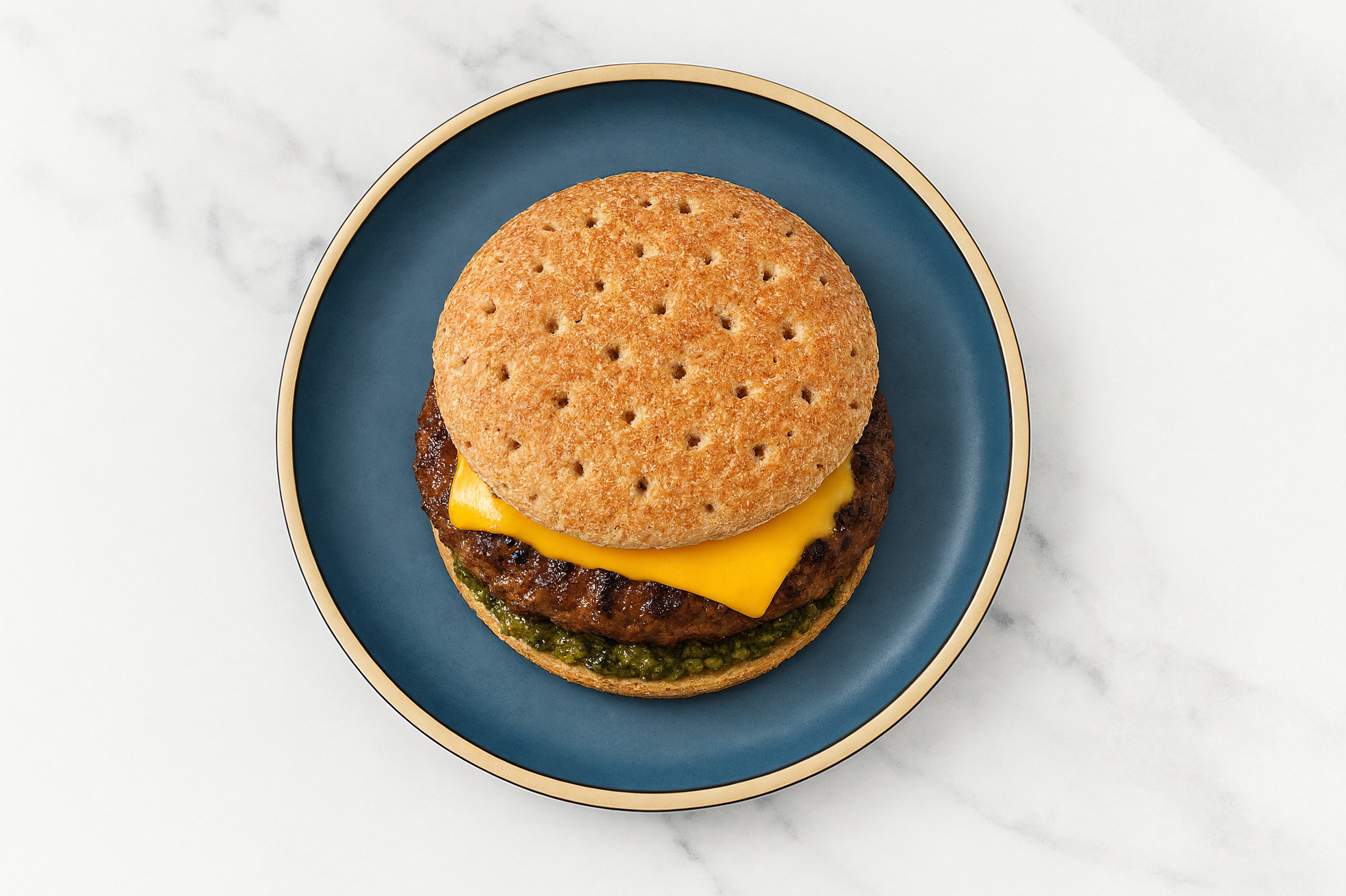 Lamb Burger on Multigrain with Spinach Pesto & American