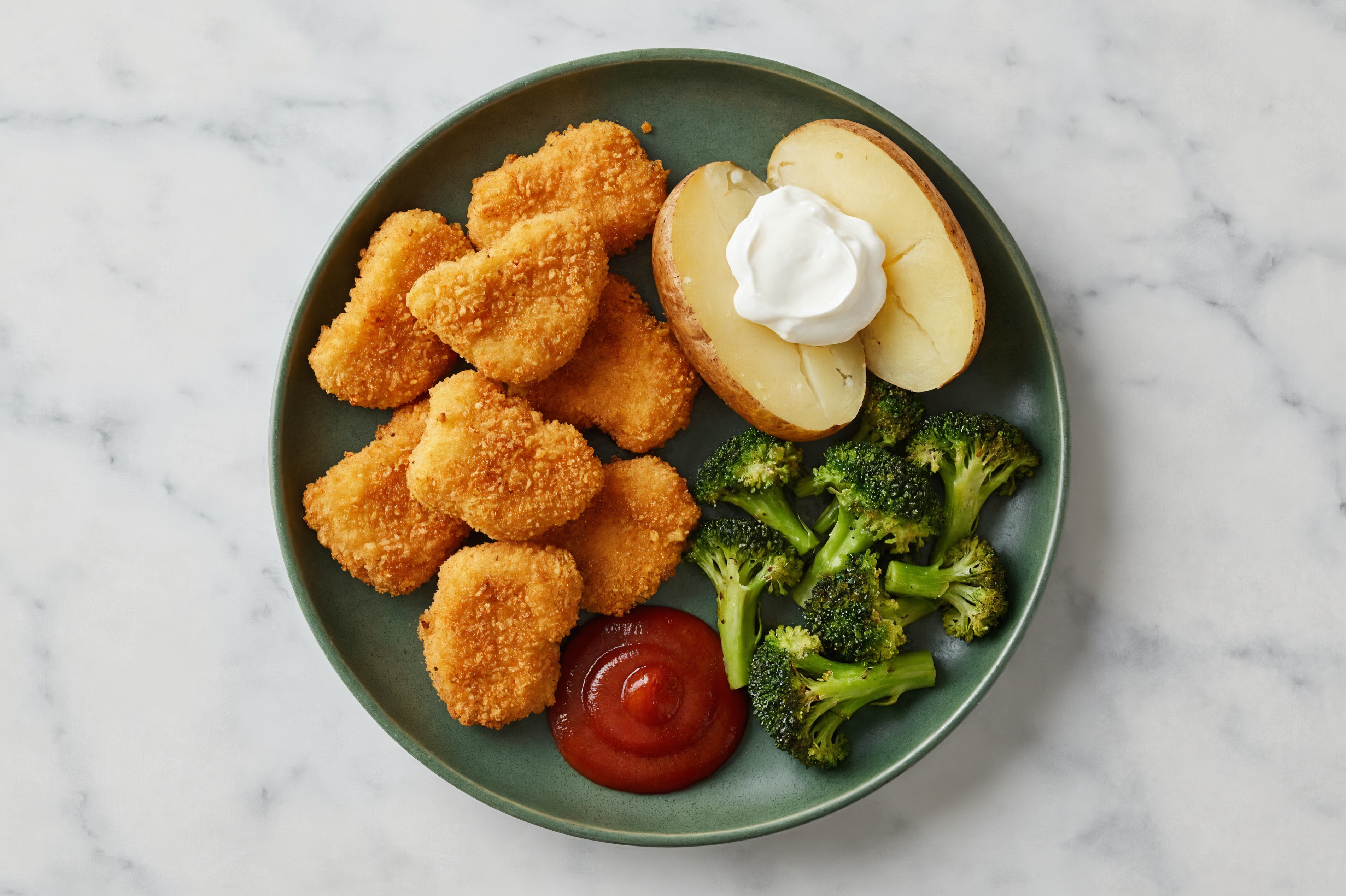 Chicken Nuggets with Sour Cultured Cream Potato