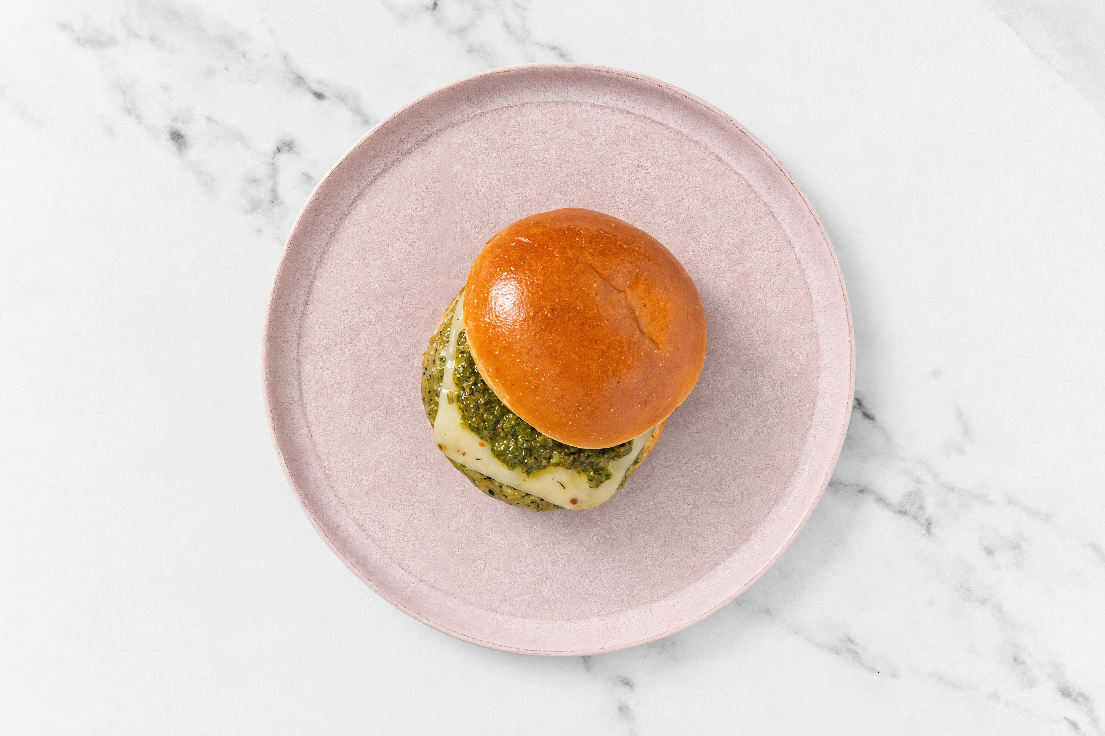 Garlic Turkey Burger Buns on Brioche with Spinach Pesto & Pepper Jack