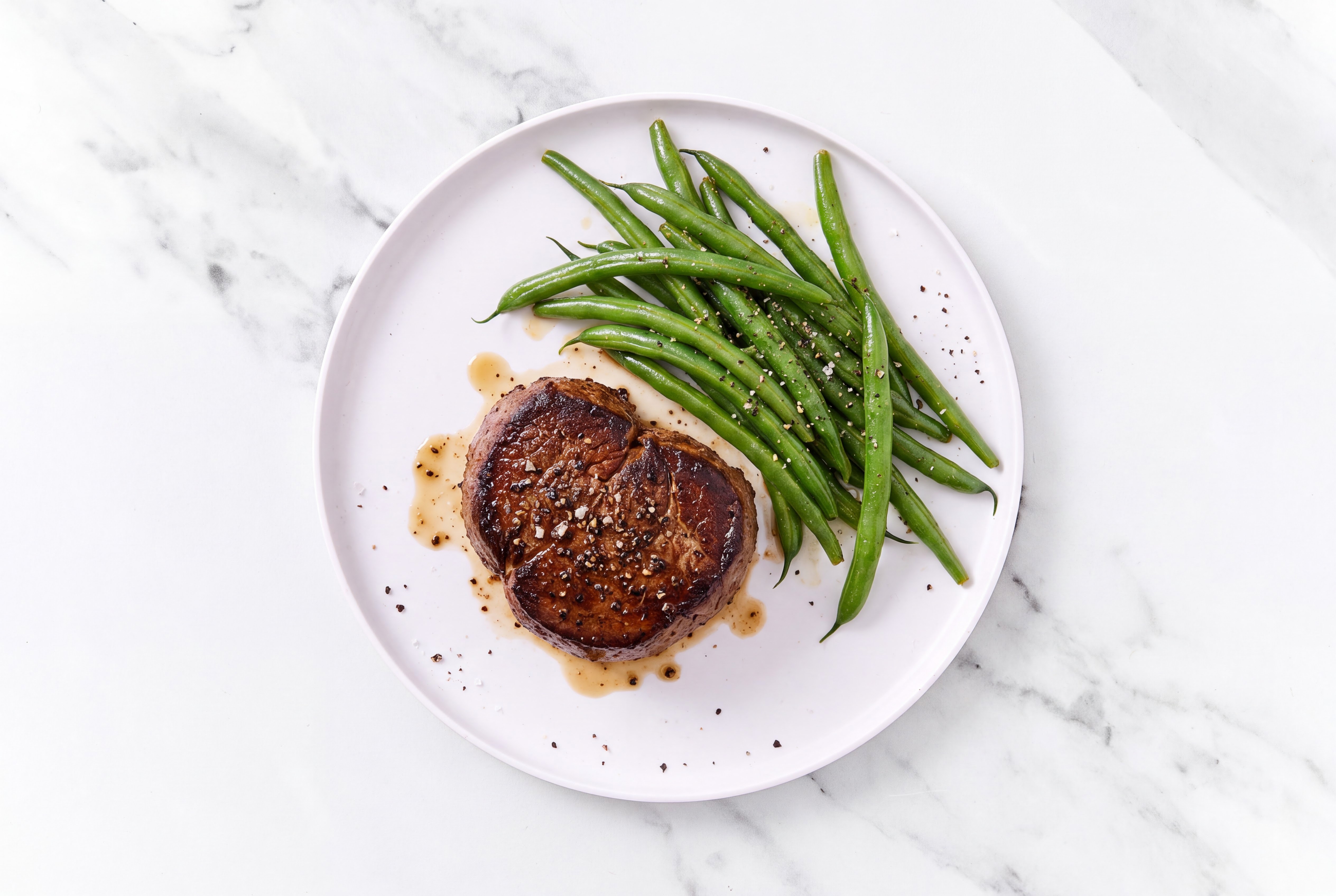 Seared Filet Mignon + Green Beans