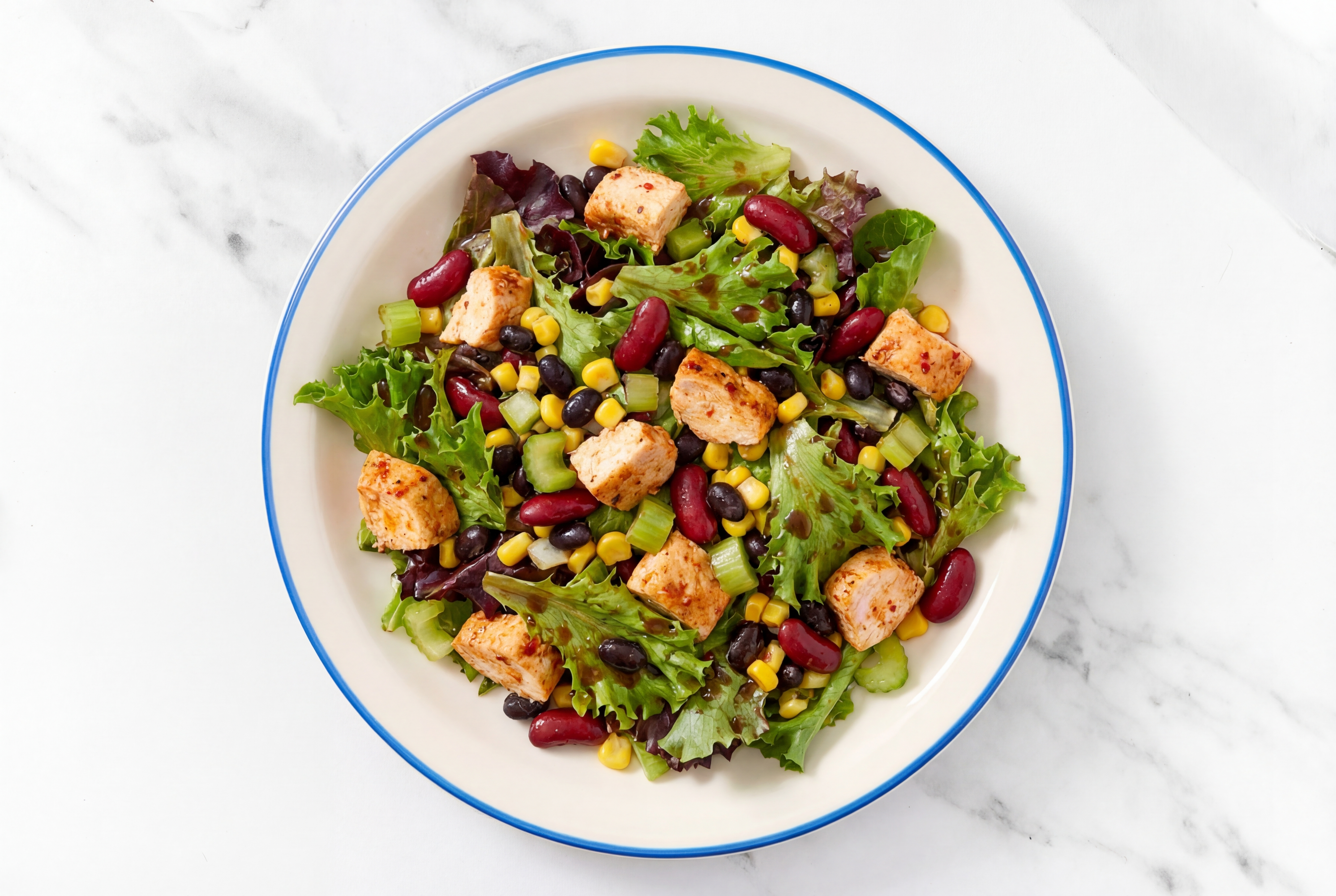 Balsamic Spring Mix Salad with Chicken Breast & Black Beans