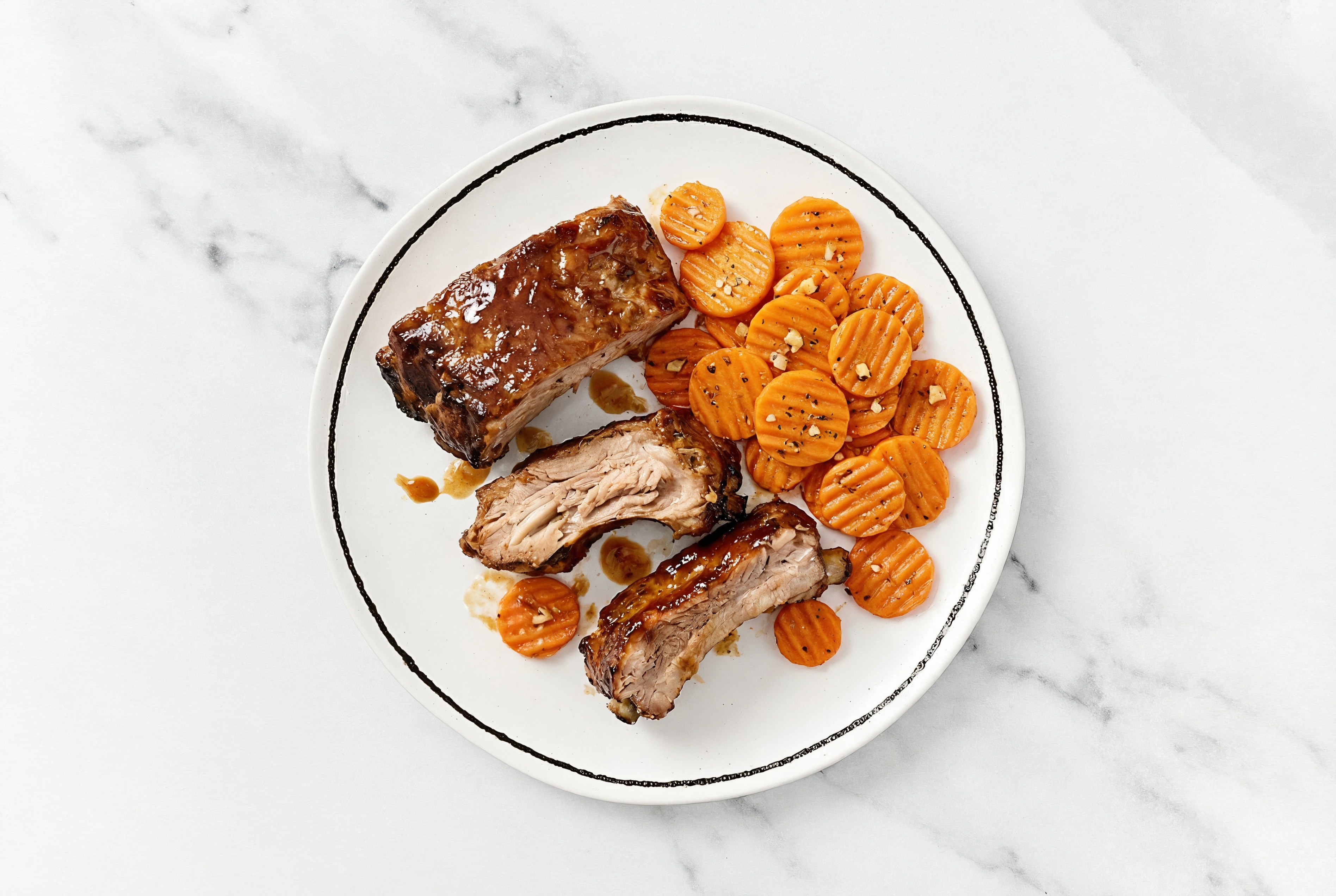 Garlic Baby Back Ribs + Quick Skillet Carrots