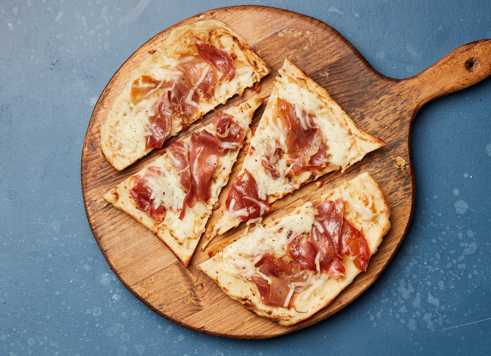 Cheesy Prosciutto Flatbread with Shredded Mozzarella Cheese