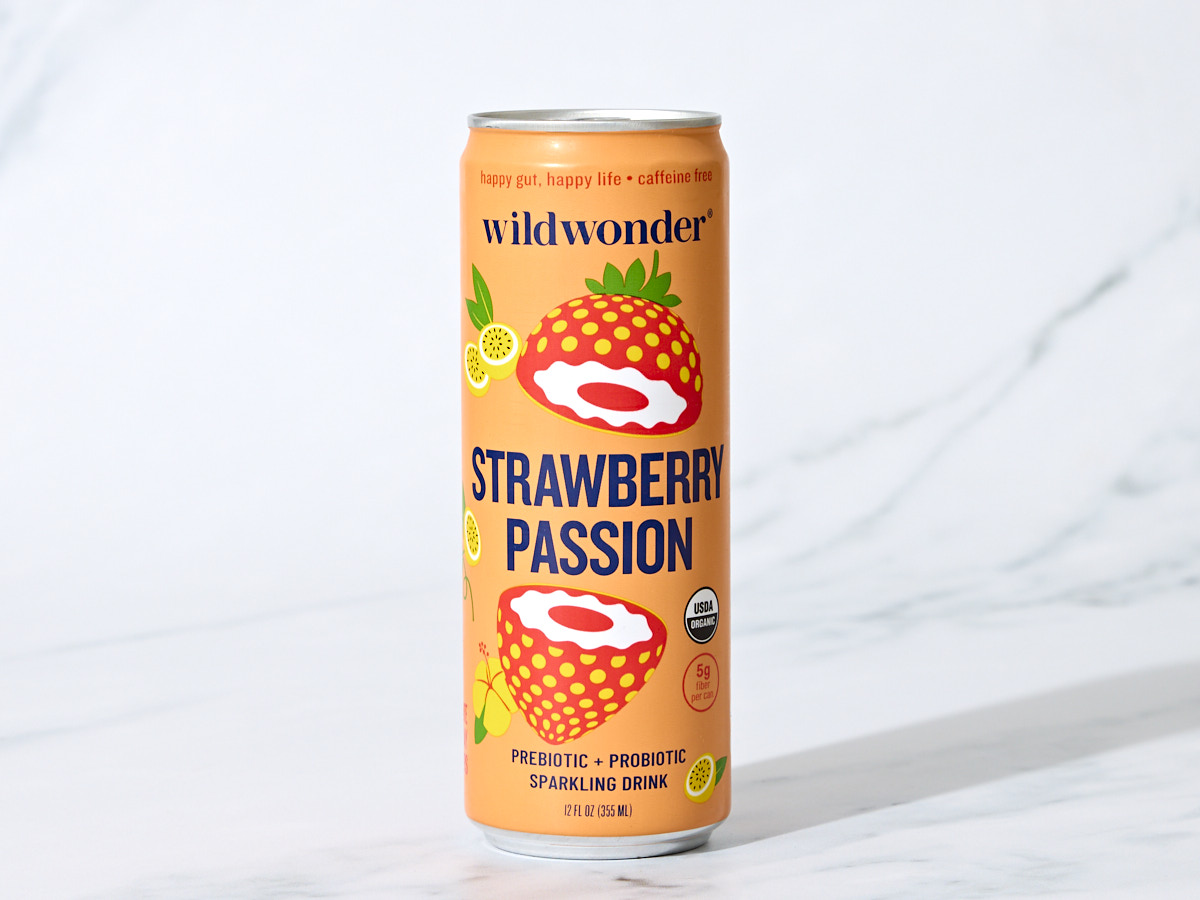 Strawberry Passion Prebiotic + Probiotic Sparkling Drink 1 of 2