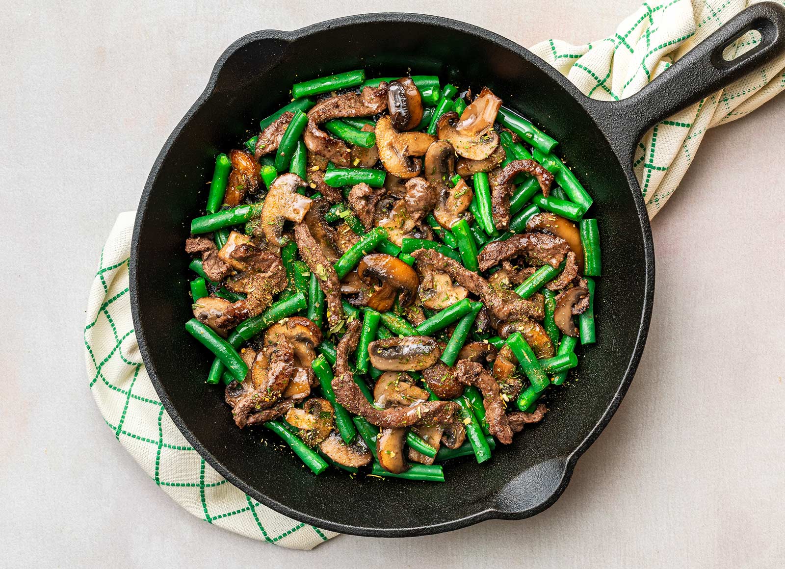 Garlic Beef Strips with Mushrooms + Green Beans