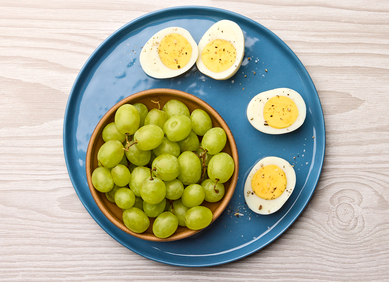 Eggs + Green Grapes