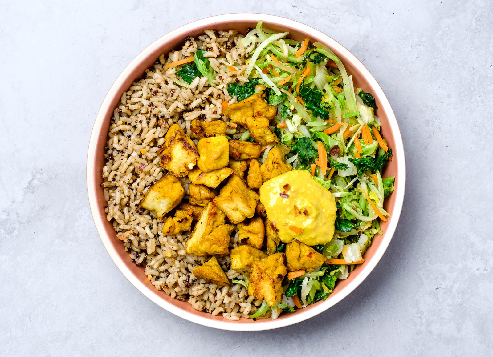 Curry Lemongrass Tofu Bowl with Superblend